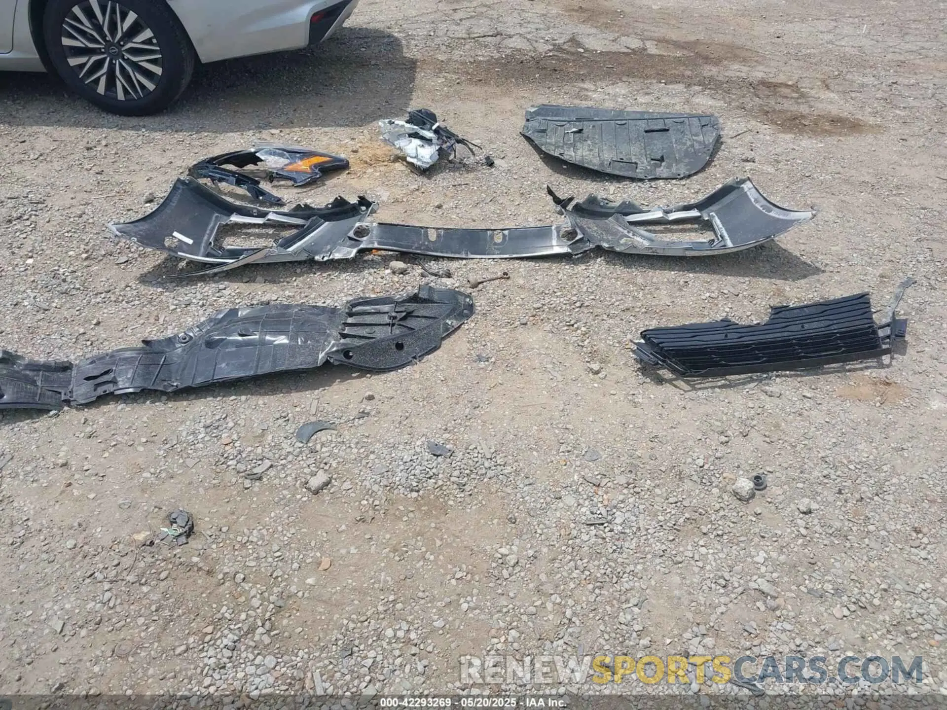 11 Photograph of a damaged car 1N4BL4DV5SN357330 NISSAN ALTIMA 2025