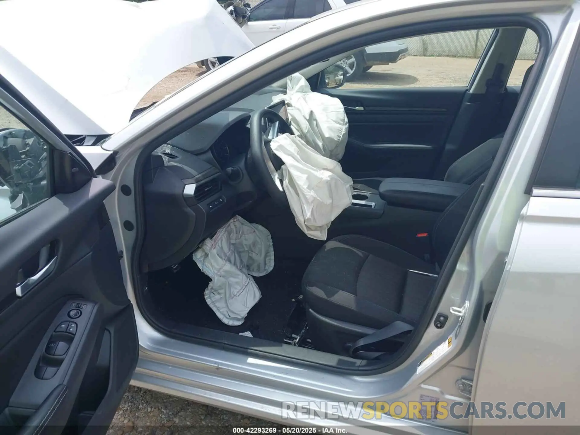 5 Photograph of a damaged car 1N4BL4DV5SN357330 NISSAN ALTIMA 2025