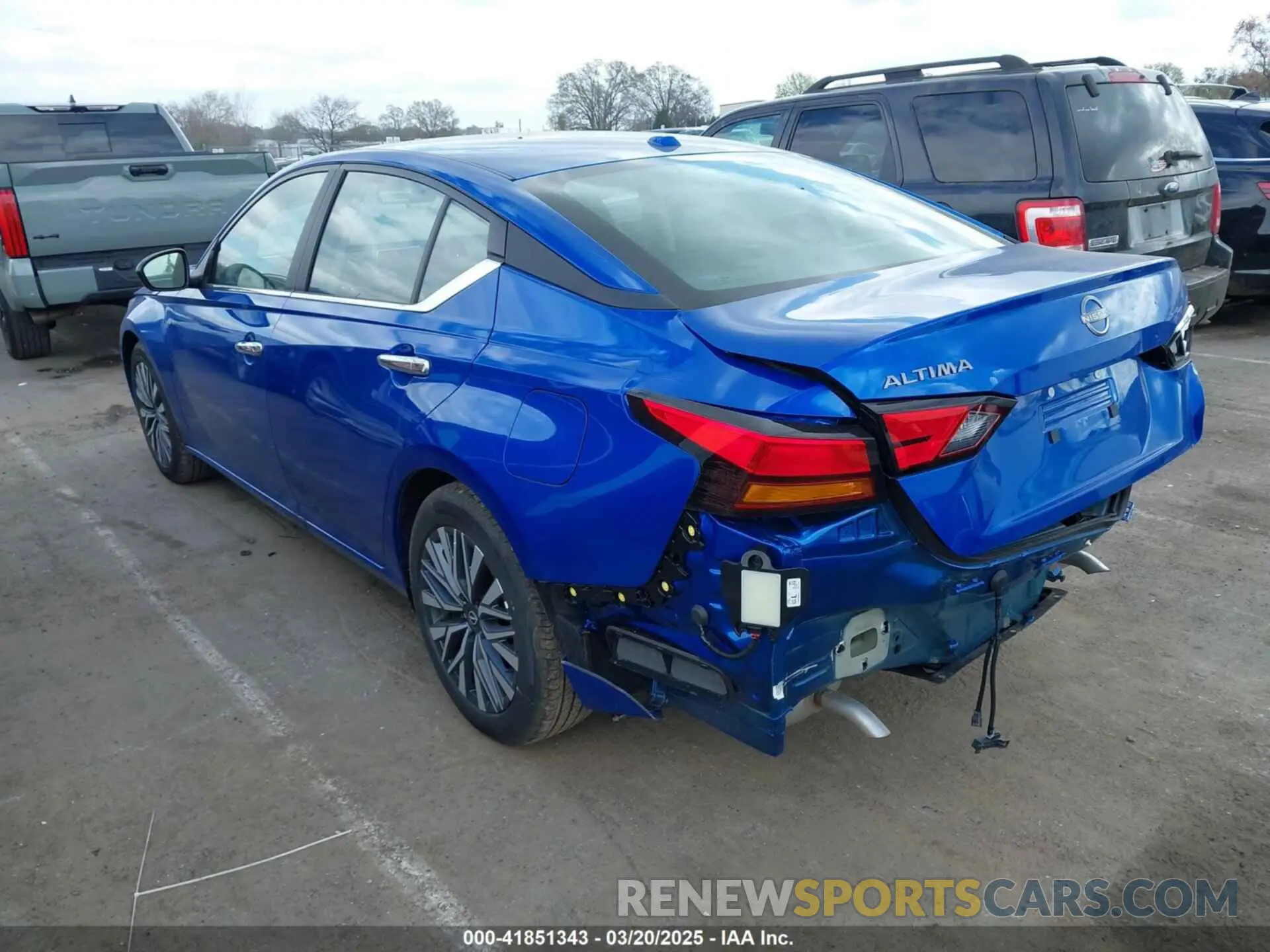 3 Photograph of a damaged car 1N4BL4DV5SN365511 NISSAN ALTIMA 2025