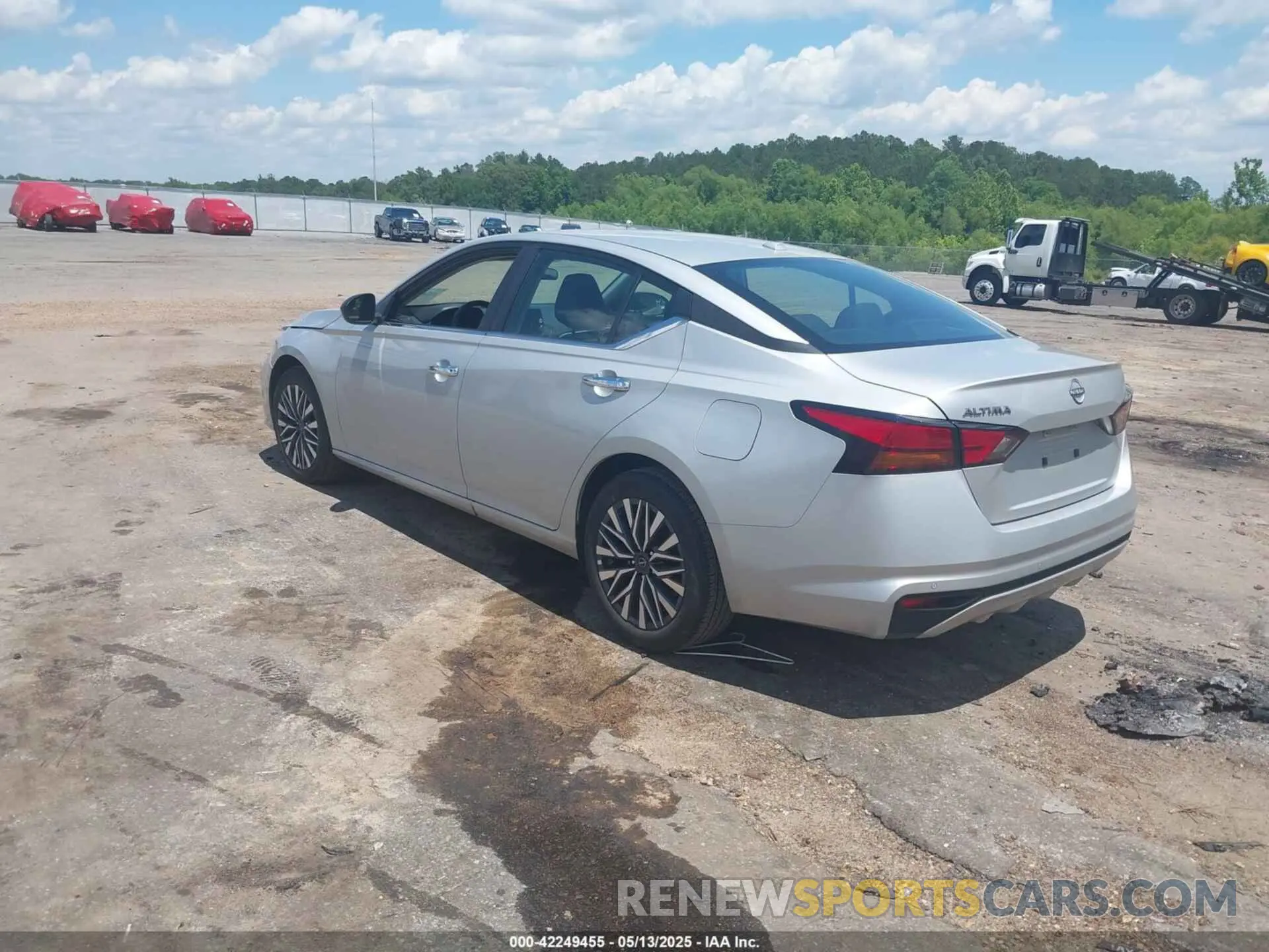 3 Photograph of a damaged car 1N4BL4DV5SN366660 NISSAN ALTIMA 2025
