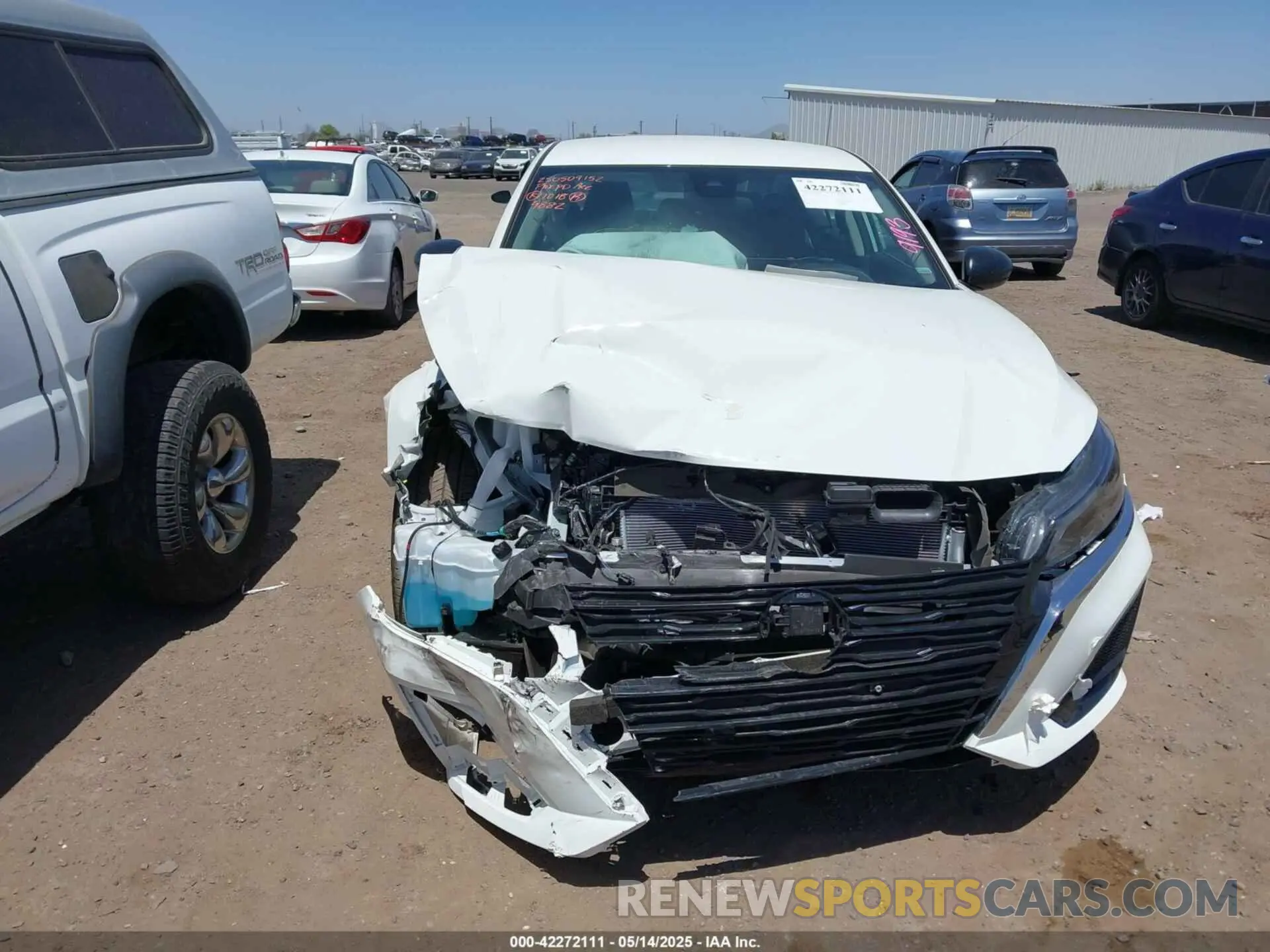 6 Photograph of a damaged car 1N4BL4DV5SN369882 NISSAN ALTIMA 2025