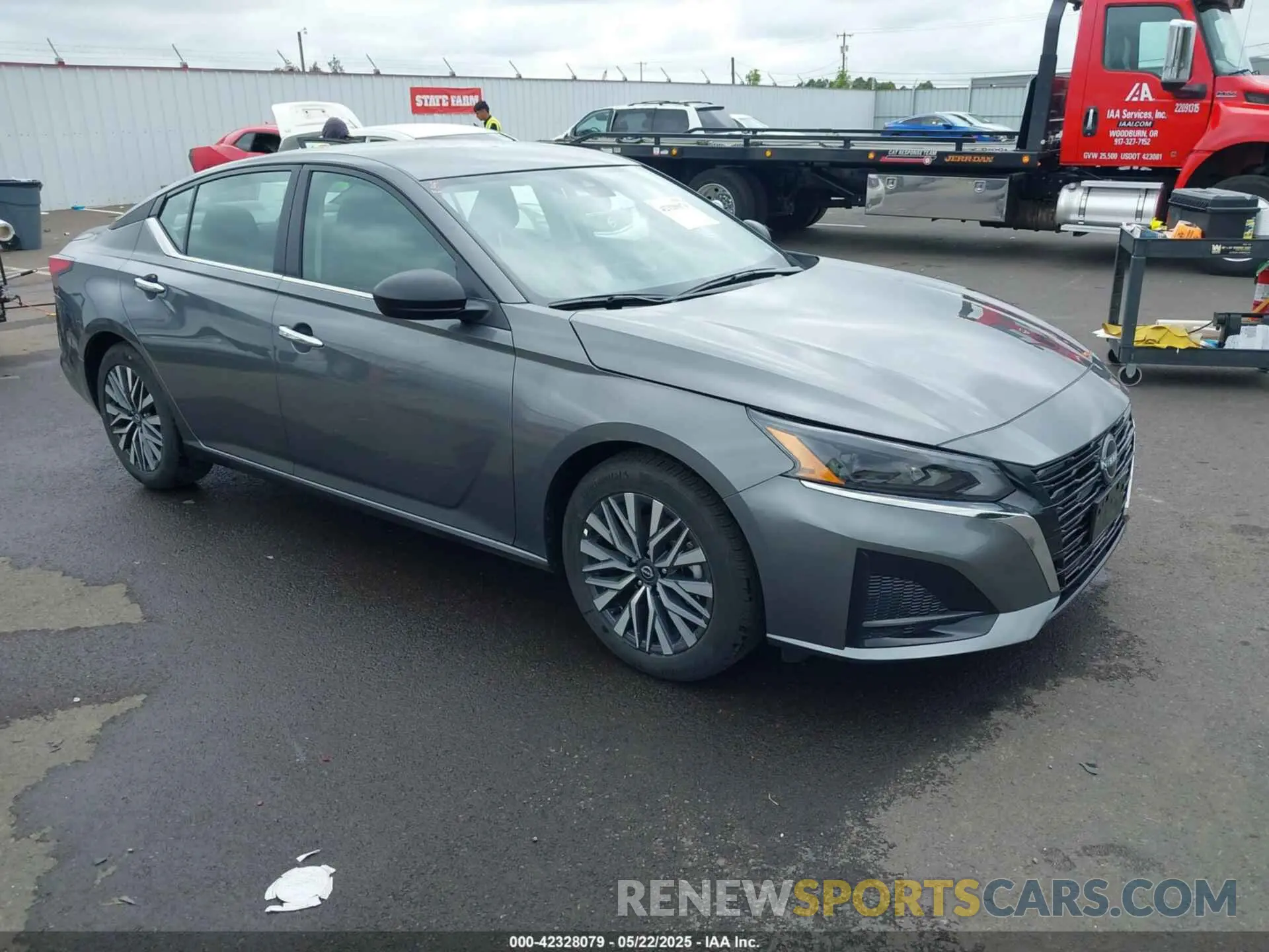 1 Photograph of a damaged car 1N4BL4DV5SN381613 NISSAN ALTIMA 2025
