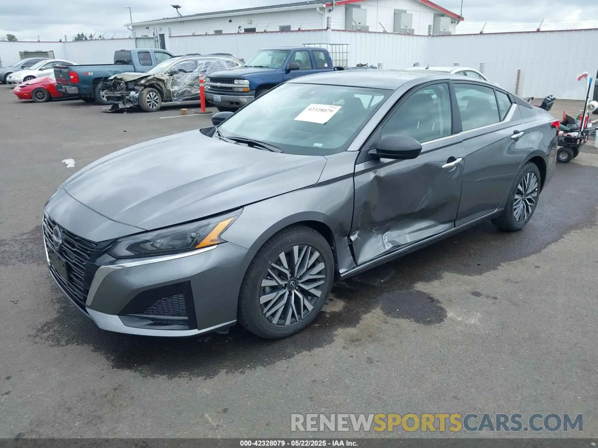 2 Photograph of a damaged car 1N4BL4DV5SN381613 NISSAN ALTIMA 2025