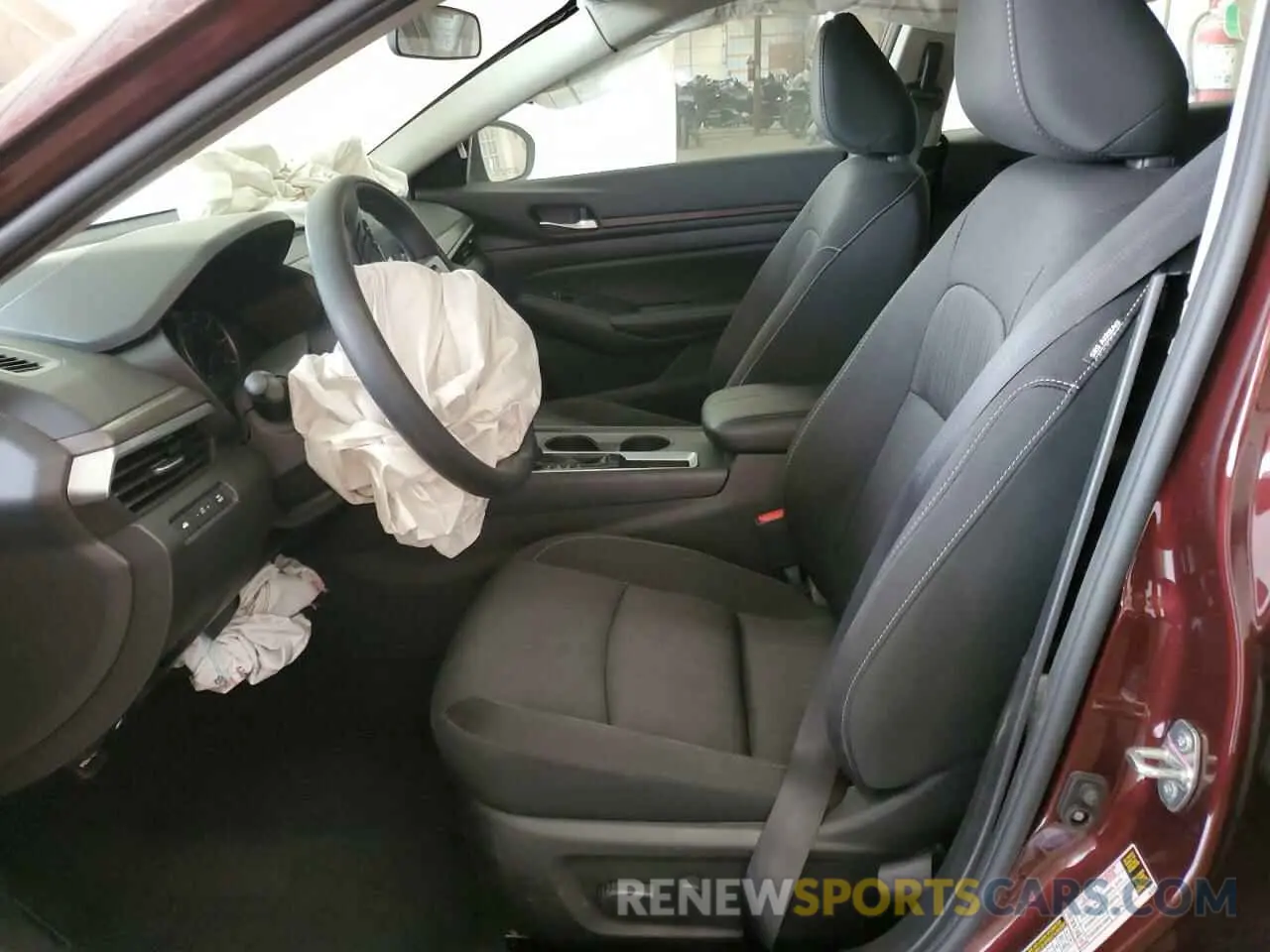7 Photograph of a damaged car 1N4BL4DV6SN311702 NISSAN ALTIMA 2025