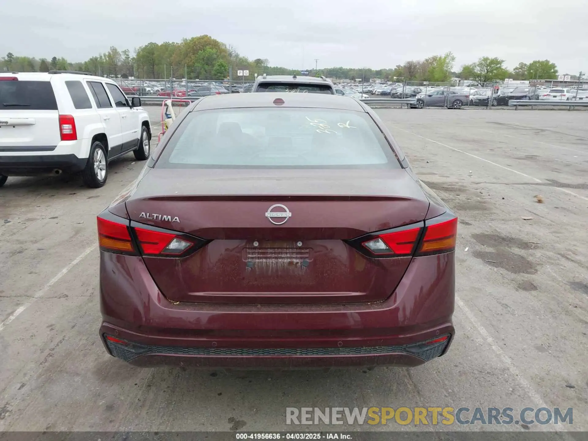 16 Photograph of a damaged car 1N4BL4DV6SN324482 NISSAN ALTIMA 2025