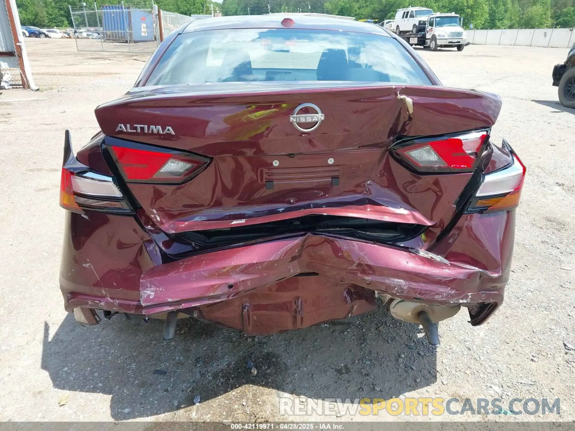 6 Photograph of a damaged car 1N4BL4DV6SN335577 NISSAN ALTIMA 2025