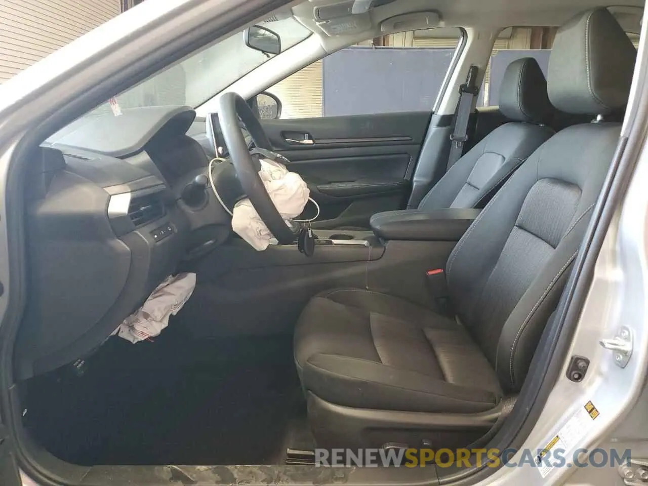 7 Photograph of a damaged car 1N4BL4DV6SN366313 NISSAN ALTIMA 2025