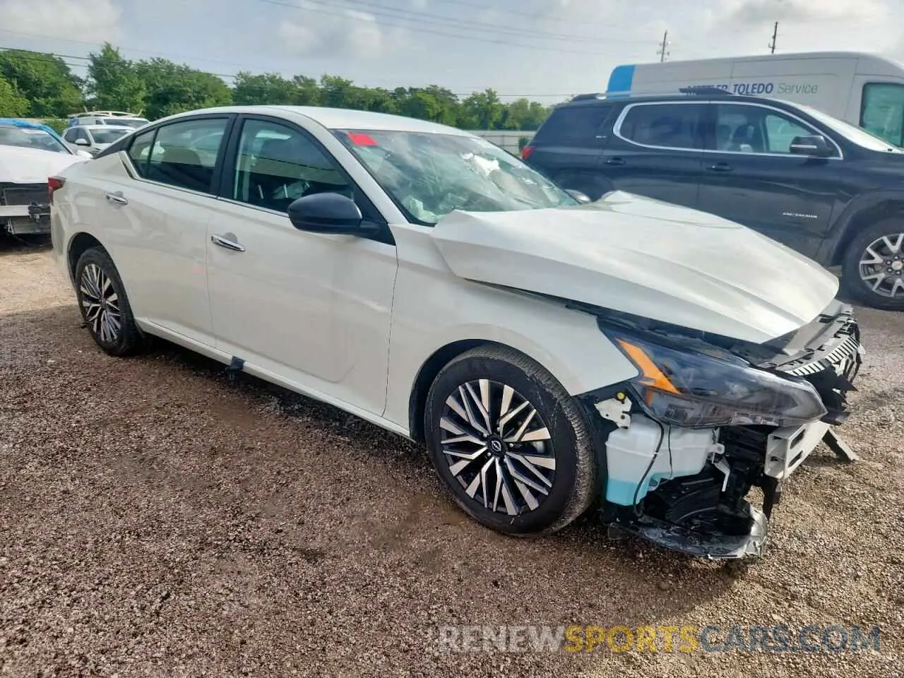 4 Photograph of a damaged car 1N4BL4DV6SN372211 NISSAN ALTIMA 2025