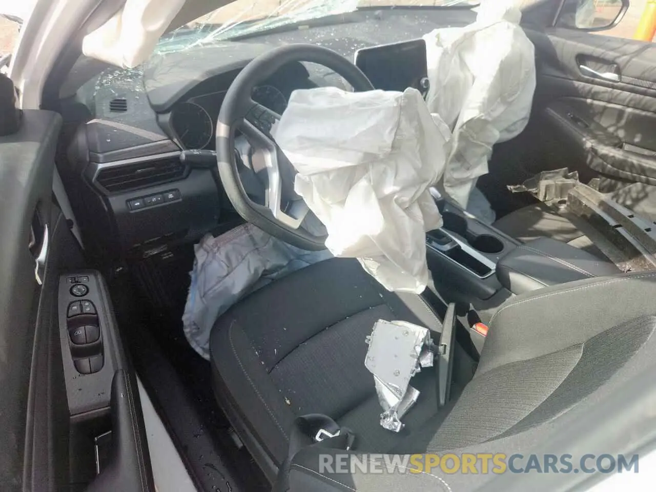 8 Photograph of a damaged car 1N4BL4DV6SN372211 NISSAN ALTIMA 2025