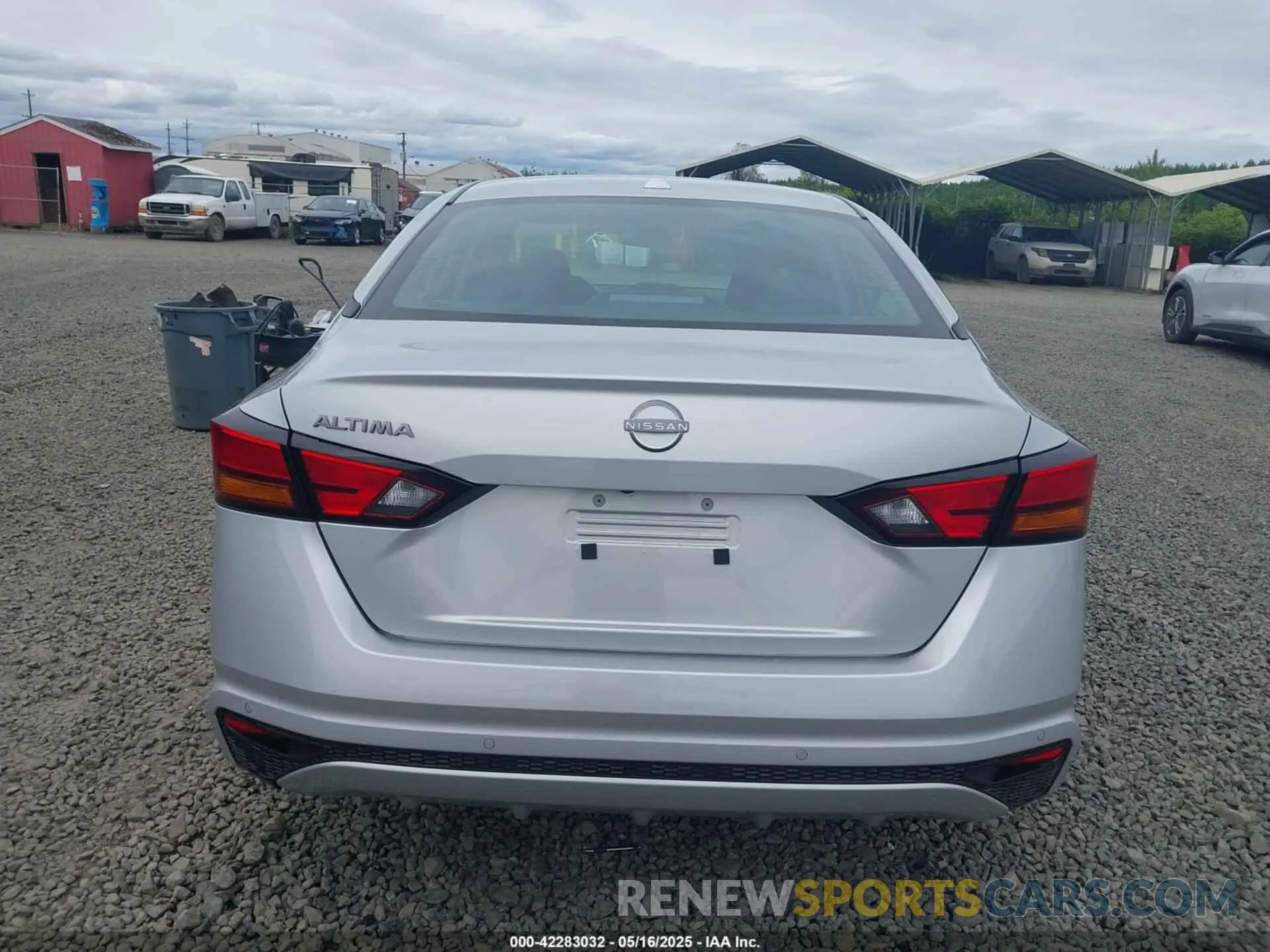 16 Photograph of a damaged car 1N4BL4DV6SN377635 NISSAN ALTIMA 2025