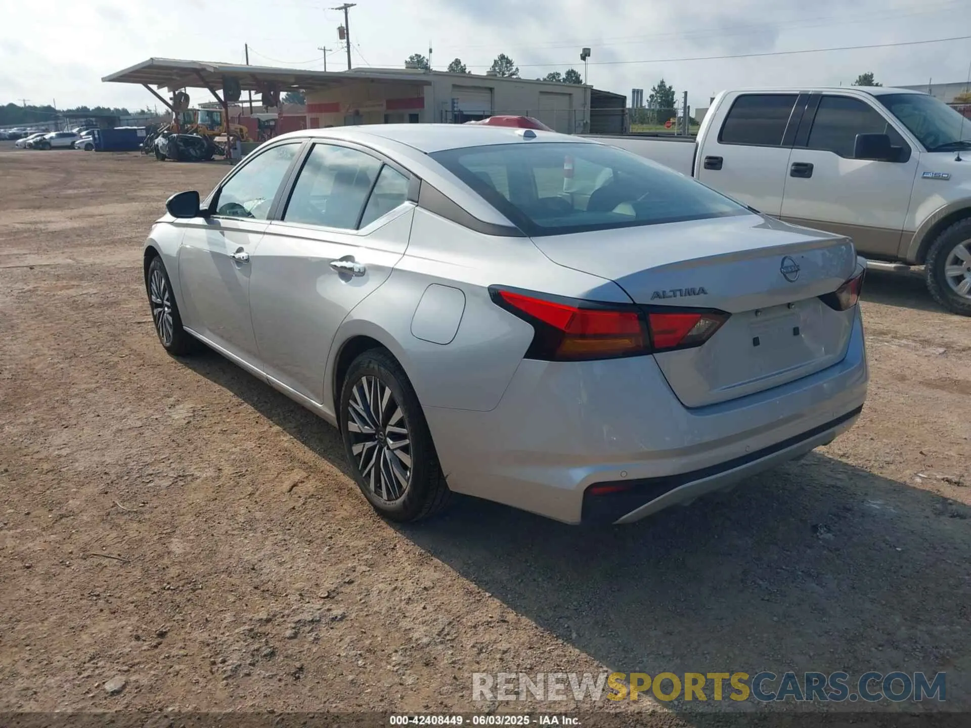 3 Photograph of a damaged car 1N4BL4DV6SN378171 NISSAN ALTIMA 2025