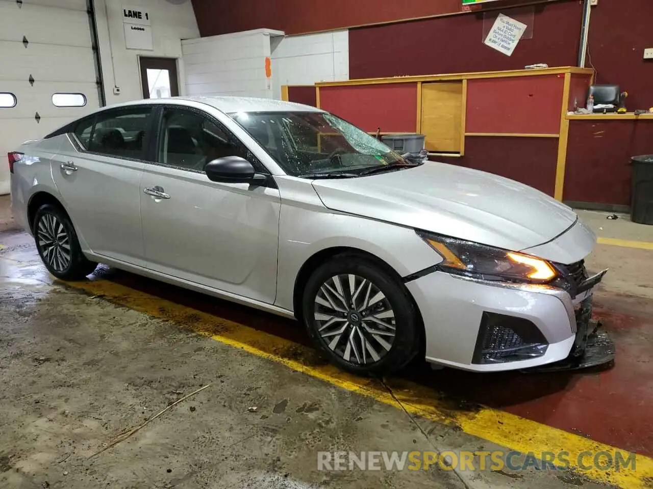 4 Photograph of a damaged car 1N4BL4DV6SN379286 NISSAN ALTIMA 2025
