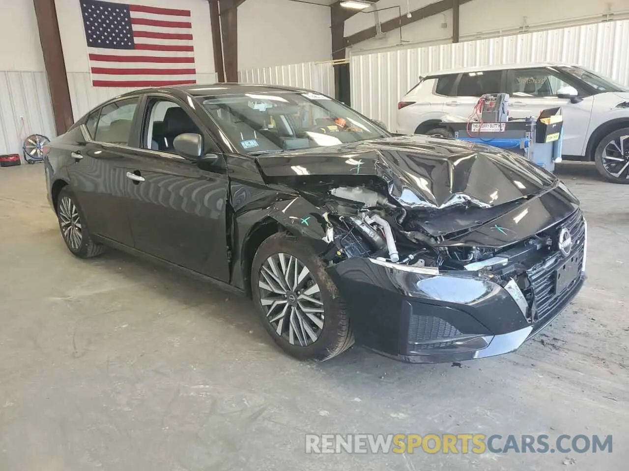 4 Photograph of a damaged car 1N4BL4DV6SN381202 NISSAN ALTIMA 2025