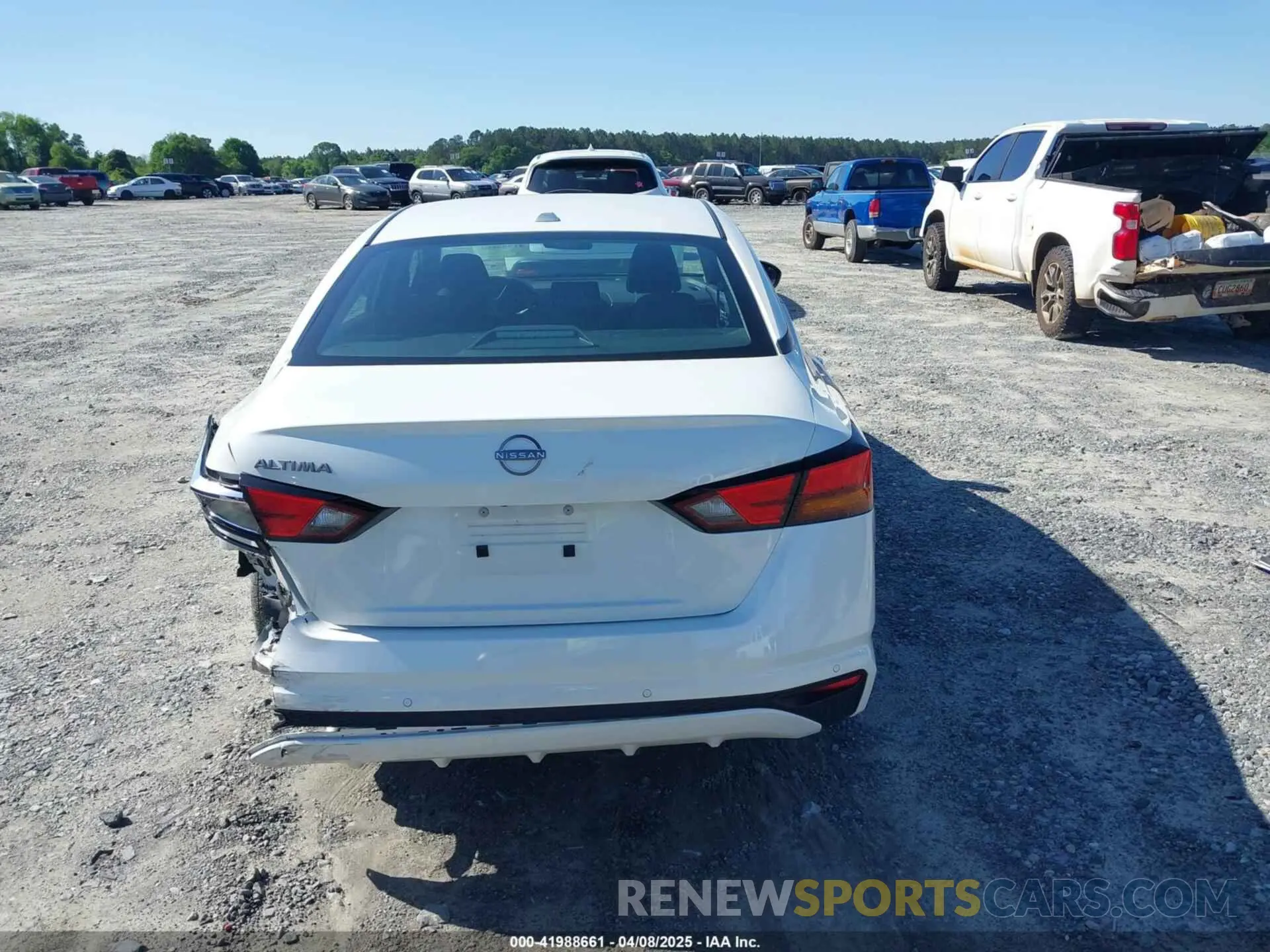 16 Photograph of a damaged car 1N4BL4DV7SN304760 NISSAN ALTIMA 2025