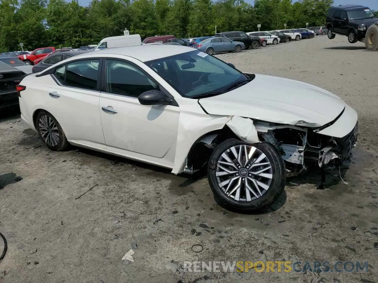 4 Photograph of a damaged car 1N4BL4DV7SN317864 NISSAN ALTIMA 2025