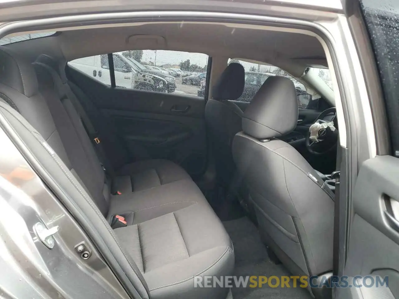 10 Photograph of a damaged car 1N4BL4DV7SN334678 NISSAN ALTIMA 2025