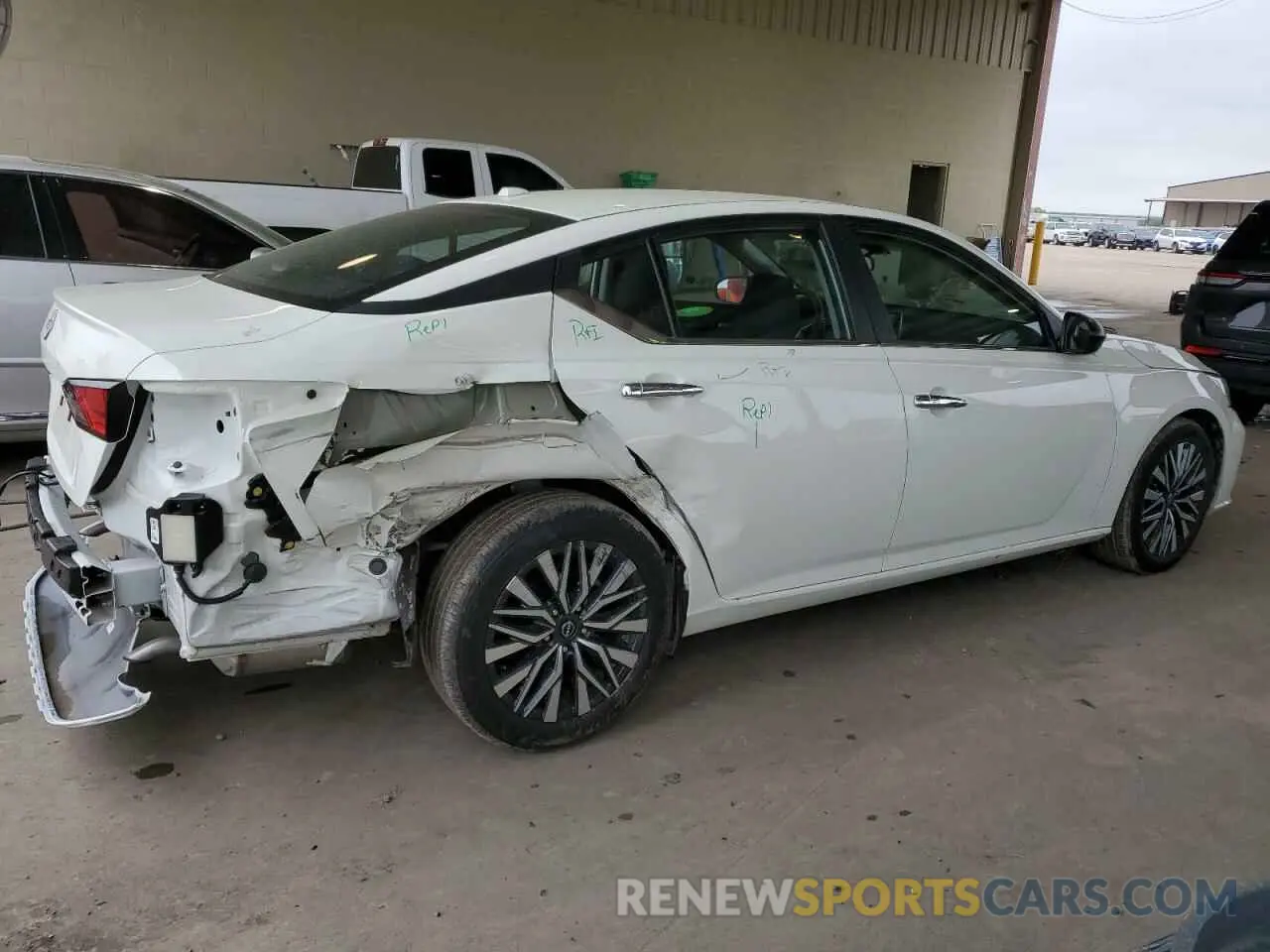 3 Photograph of a damaged car 1N4BL4DV7SN341873 NISSAN ALTIMA 2025