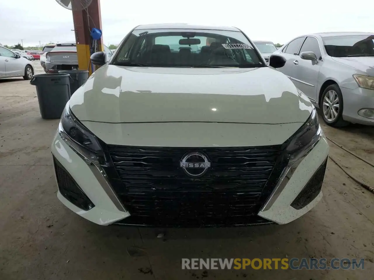 5 Photograph of a damaged car 1N4BL4DV7SN341873 NISSAN ALTIMA 2025