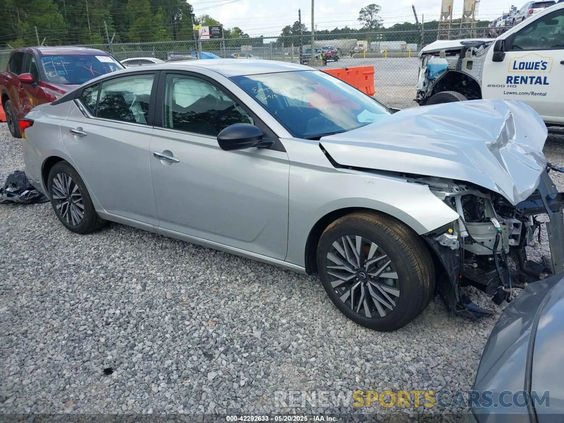 1 Photograph of a damaged car 1N4BL4DV7SN378258 NISSAN ALTIMA 2025
