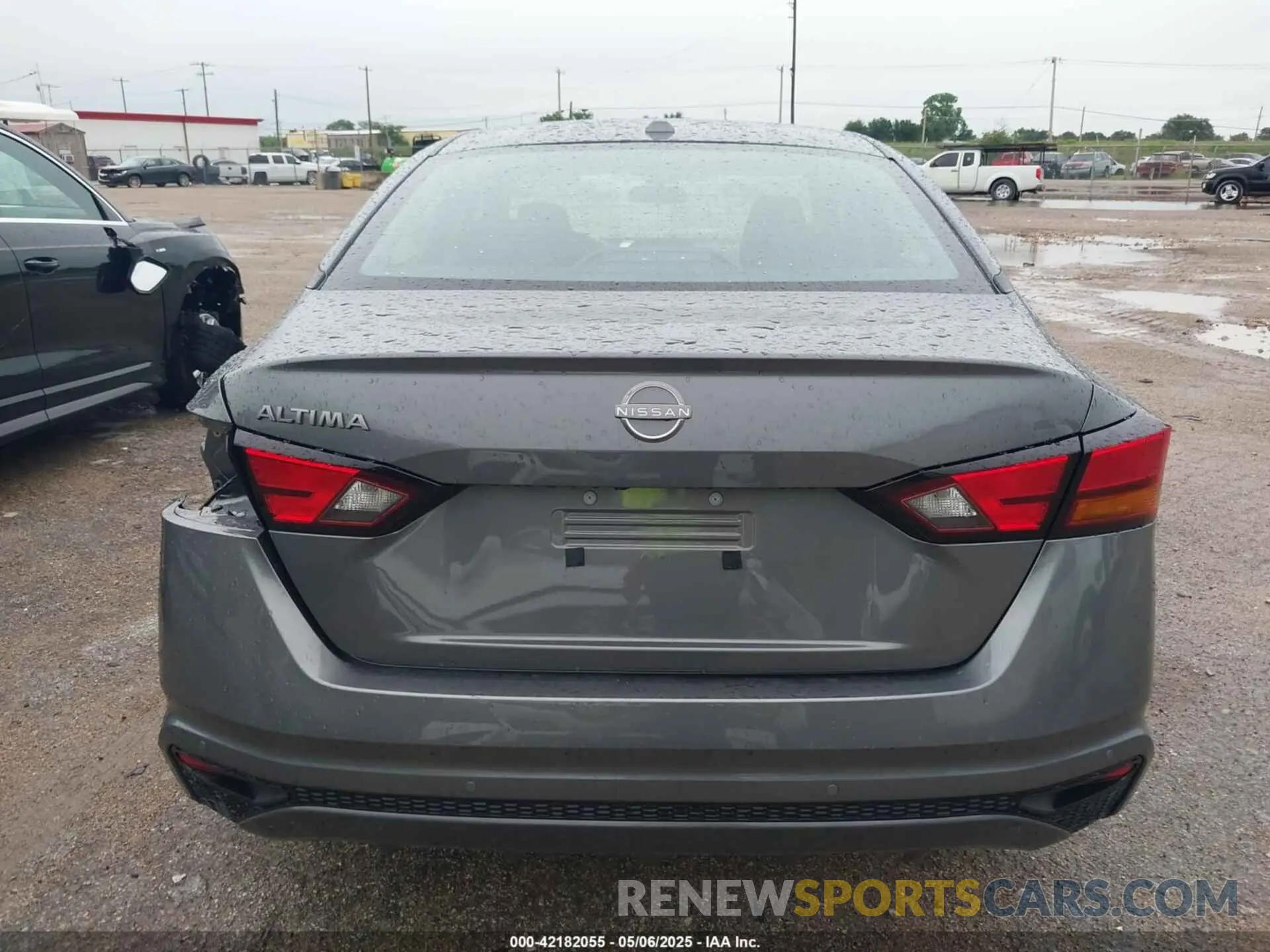 16 Photograph of a damaged car 1N4BL4DV7SN382486 NISSAN ALTIMA 2025