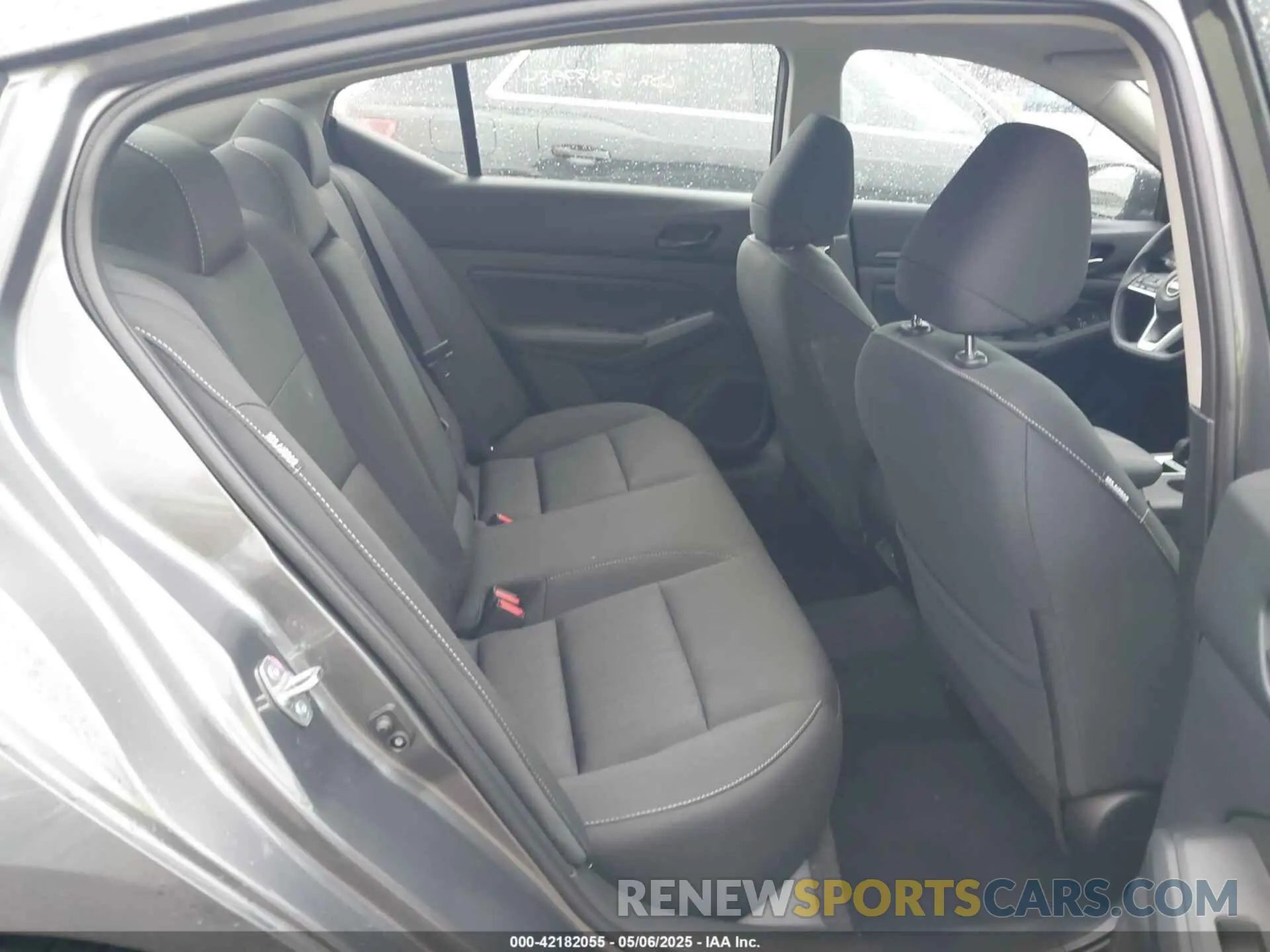 8 Photograph of a damaged car 1N4BL4DV7SN382486 NISSAN ALTIMA 2025
