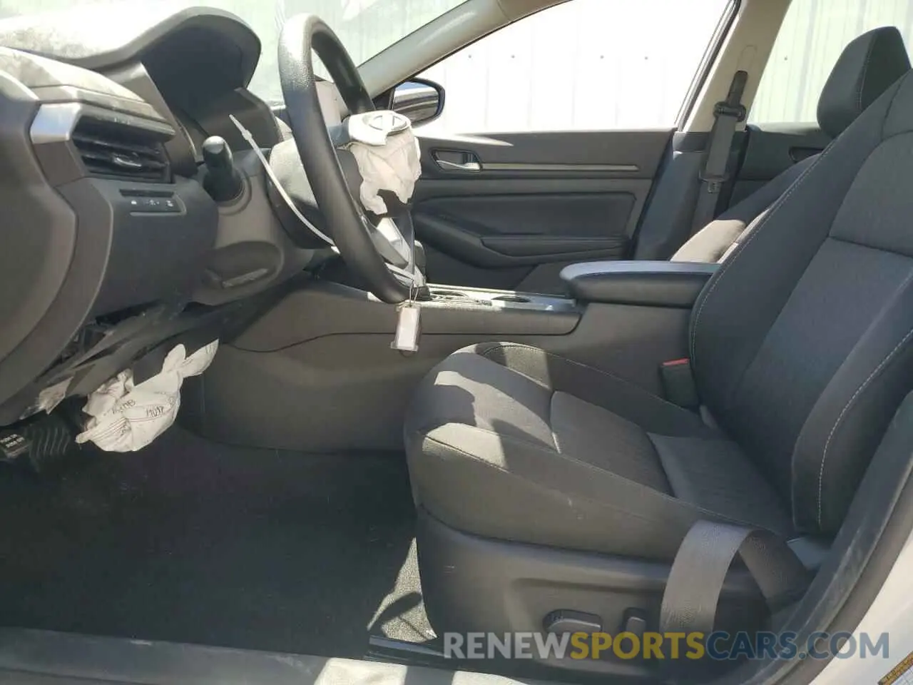7 Photograph of a damaged car 1N4BL4DV8SN317789 NISSAN ALTIMA 2025