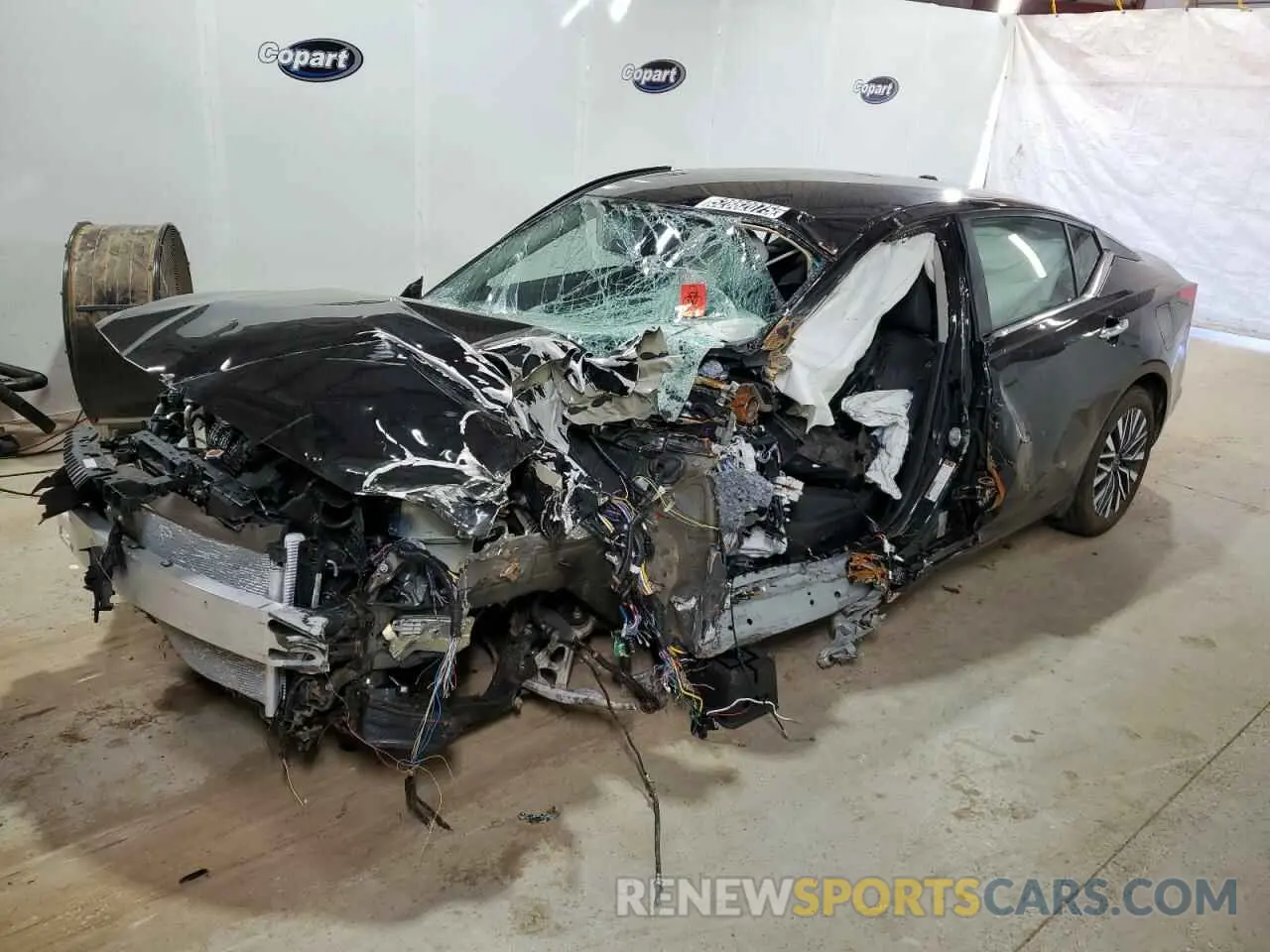 1 Photograph of a damaged car 1N4BL4DV8SN328694 NISSAN ALTIMA 2025