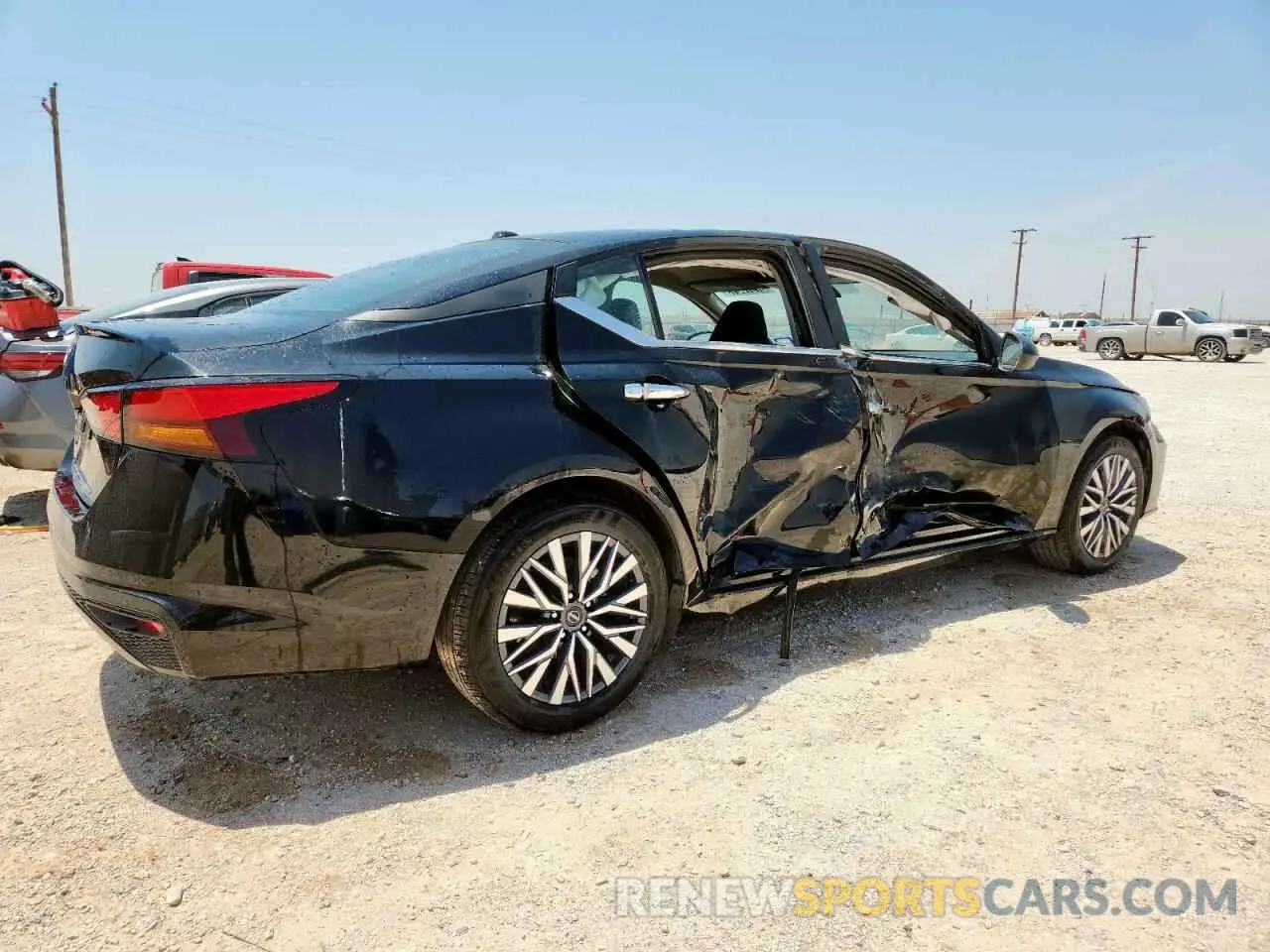 3 Photograph of a damaged car 1N4BL4DV8SN352039 NISSAN ALTIMA 2025