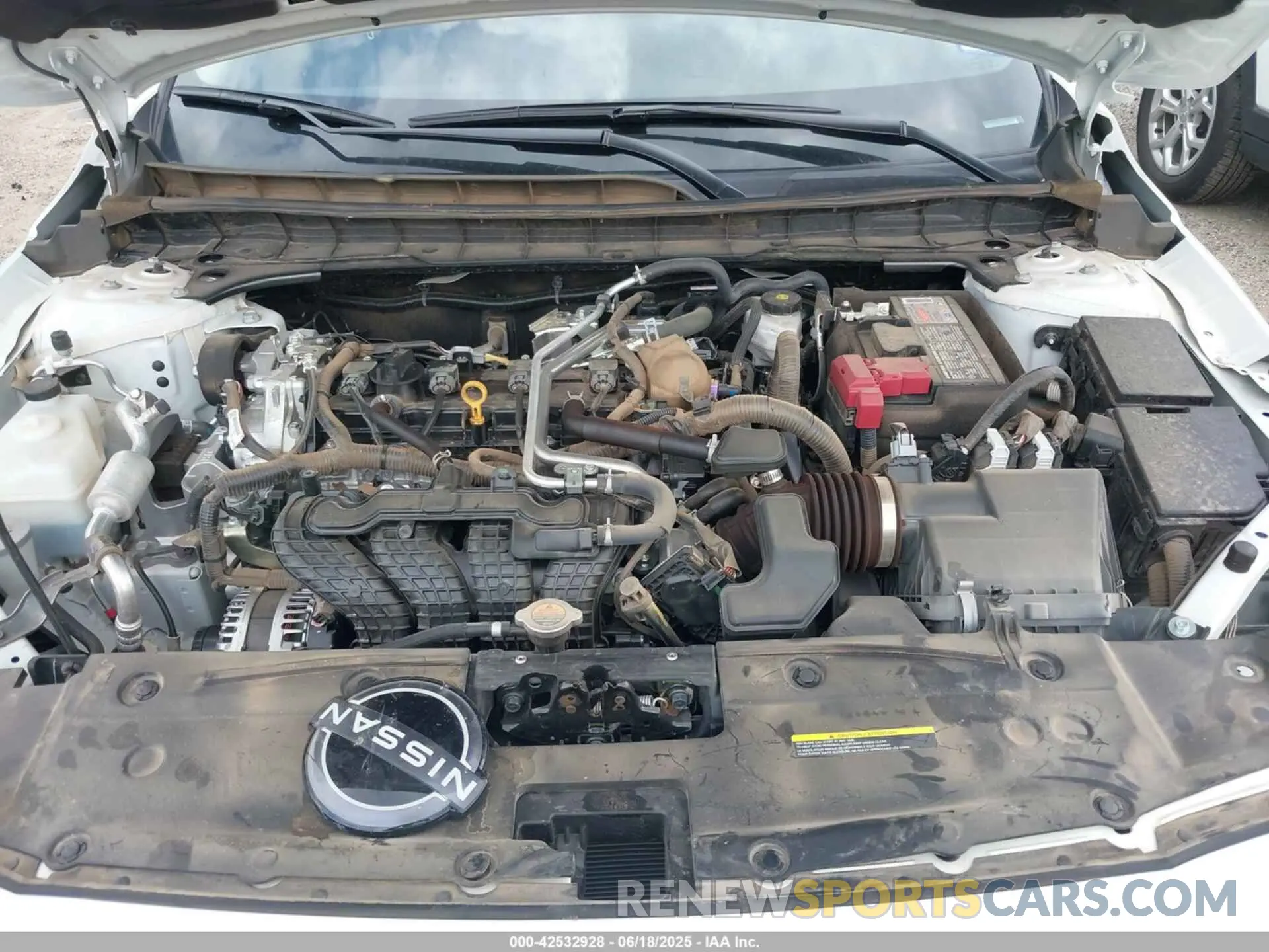 10 Photograph of a damaged car 1N4BL4DV8SN364434 NISSAN ALTIMA 2025