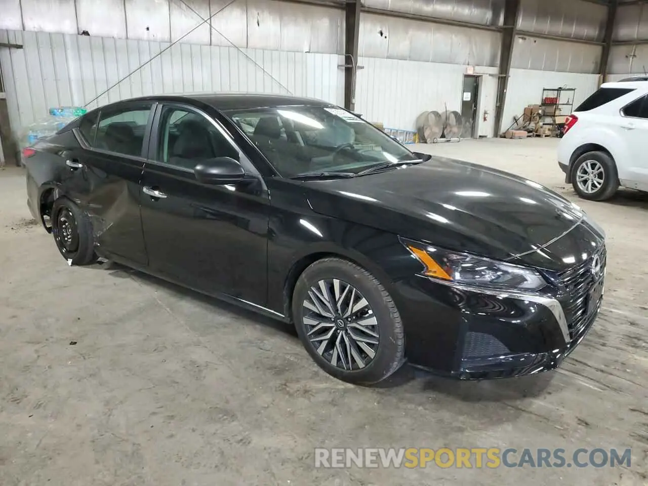 4 Photograph of a damaged car 1N4BL4DV8SN367348 NISSAN ALTIMA 2025
