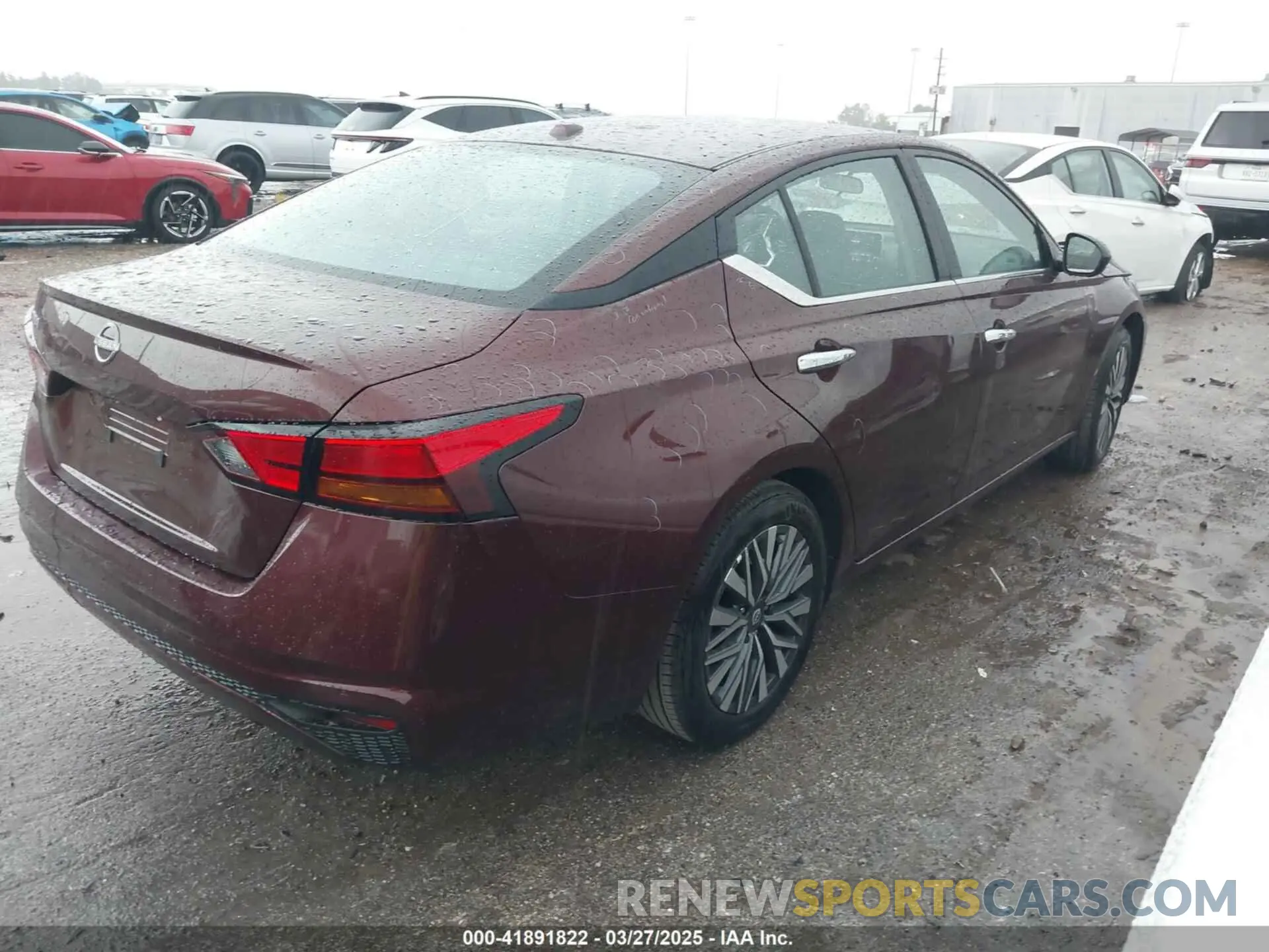 4 Photograph of a damaged car 1N4BL4DV8SN373585 NISSAN ALTIMA 2025