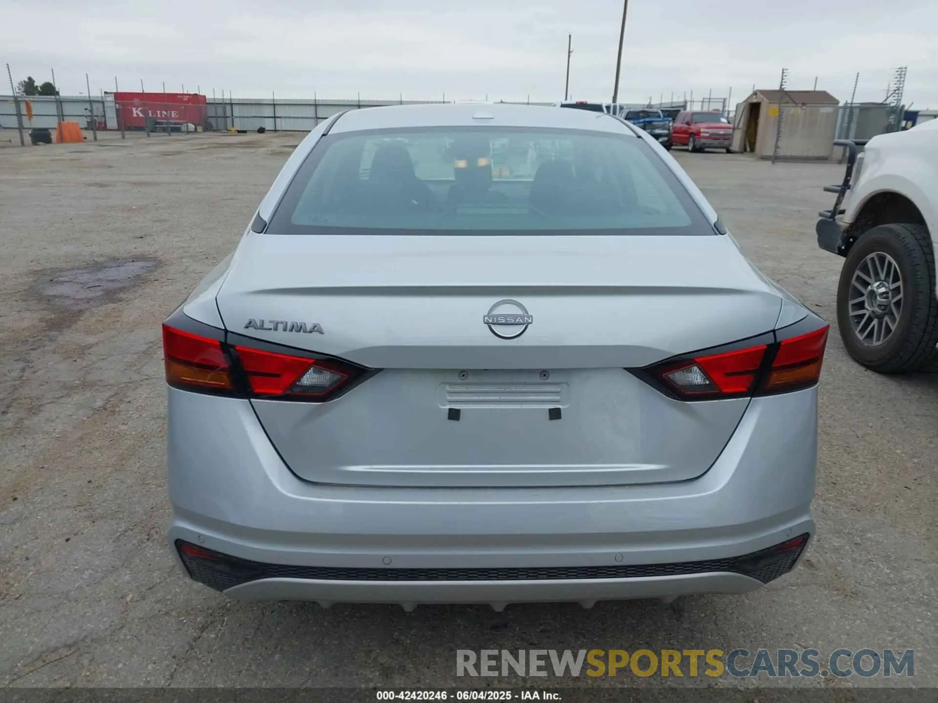 16 Photograph of a damaged car 1N4BL4DV8SN378768 NISSAN ALTIMA 2025