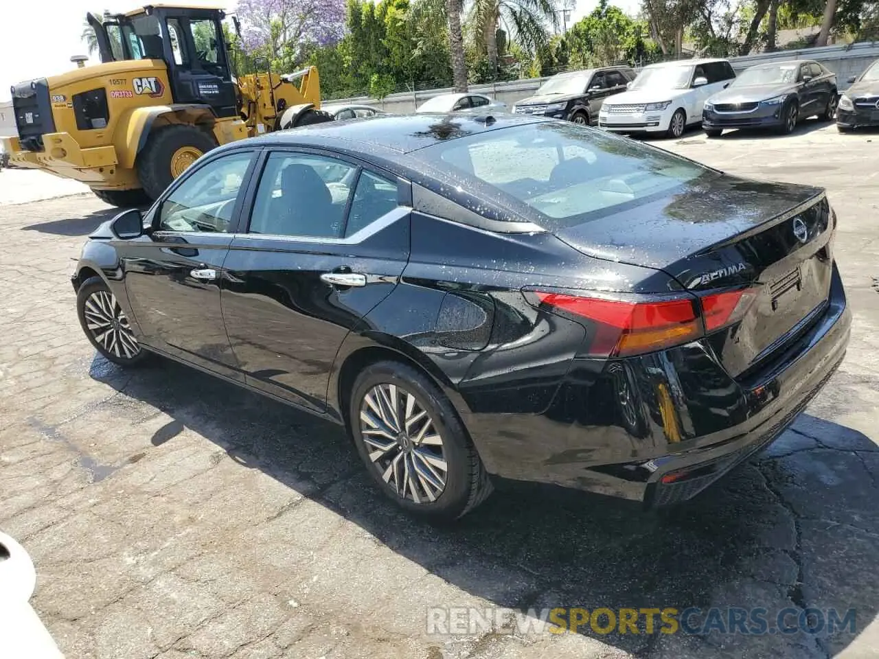 2 Photograph of a damaged car 1N4BL4DV8SN385784 NISSAN ALTIMA 2025