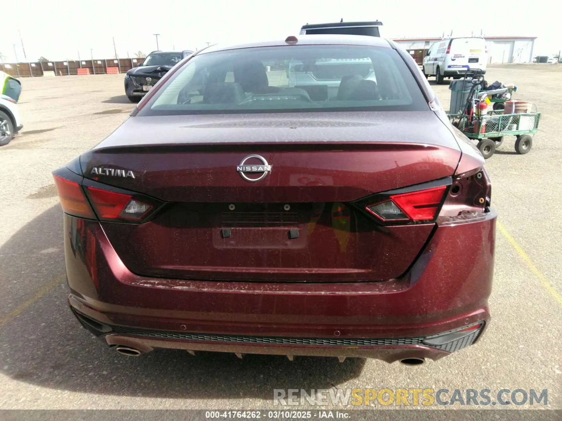 17 Photograph of a damaged car 1N4BL4DV9SN361705 NISSAN ALTIMA 2025