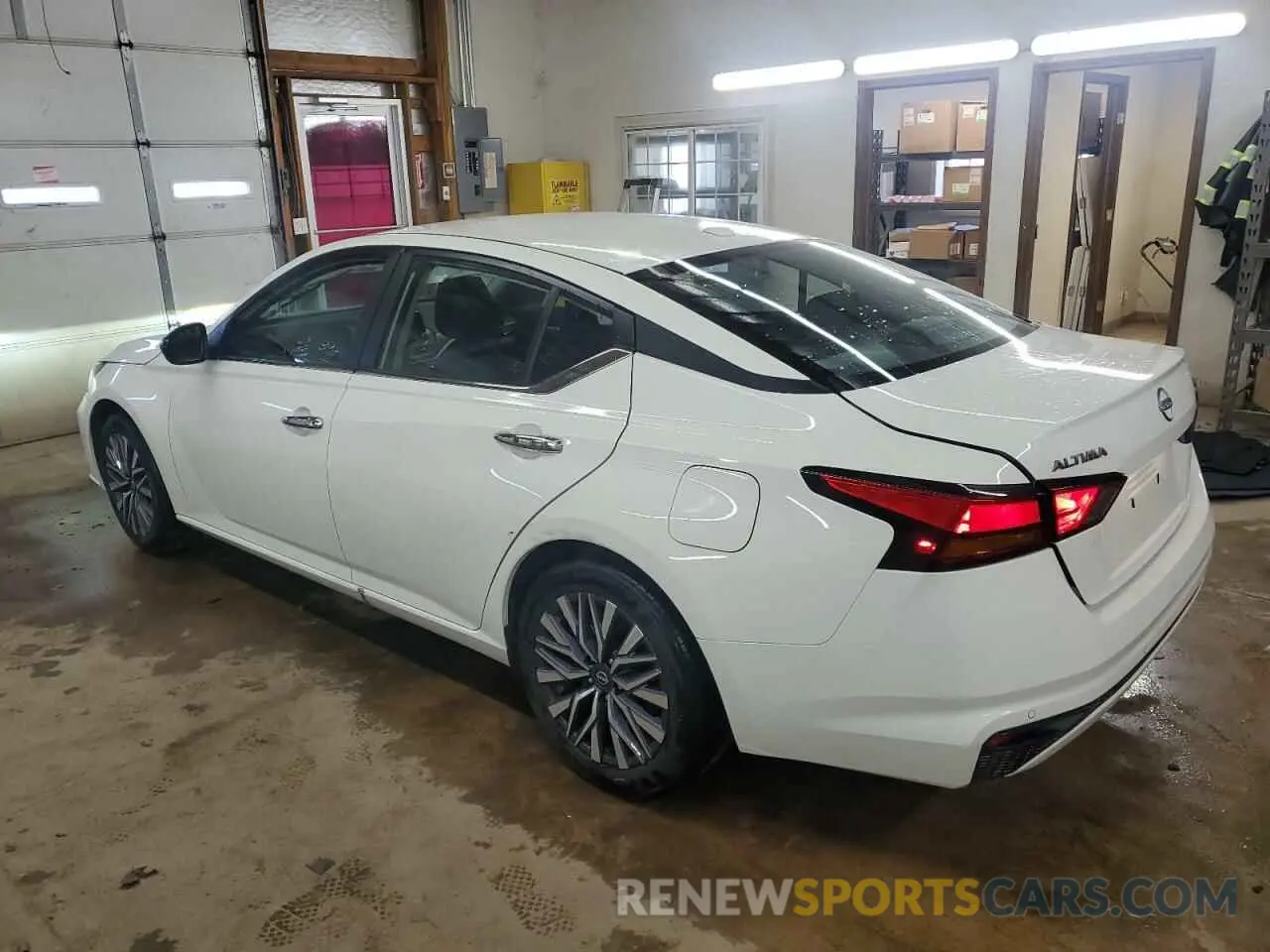 2 Photograph of a damaged car 1N4BL4DV9SN374275 NISSAN ALTIMA 2025