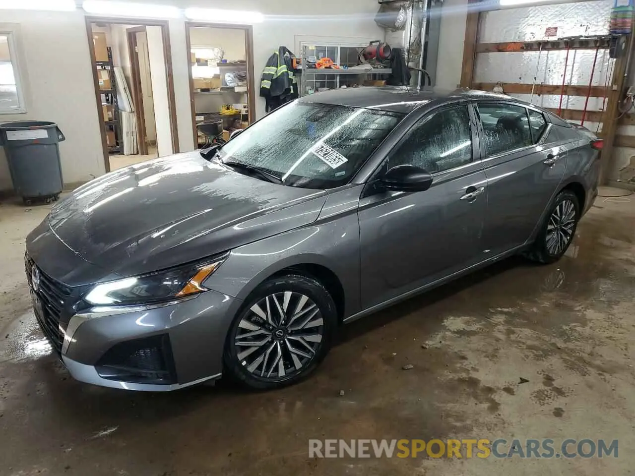 1 Photograph of a damaged car 1N4BL4DVXSN312707 NISSAN ALTIMA 2025