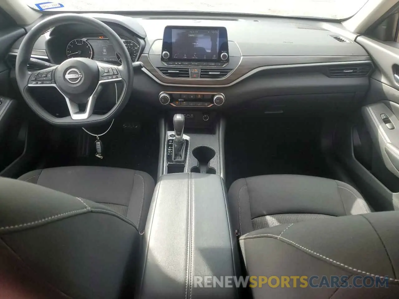 8 Photograph of a damaged car 1N4BL4DVXSN319012 NISSAN ALTIMA 2025