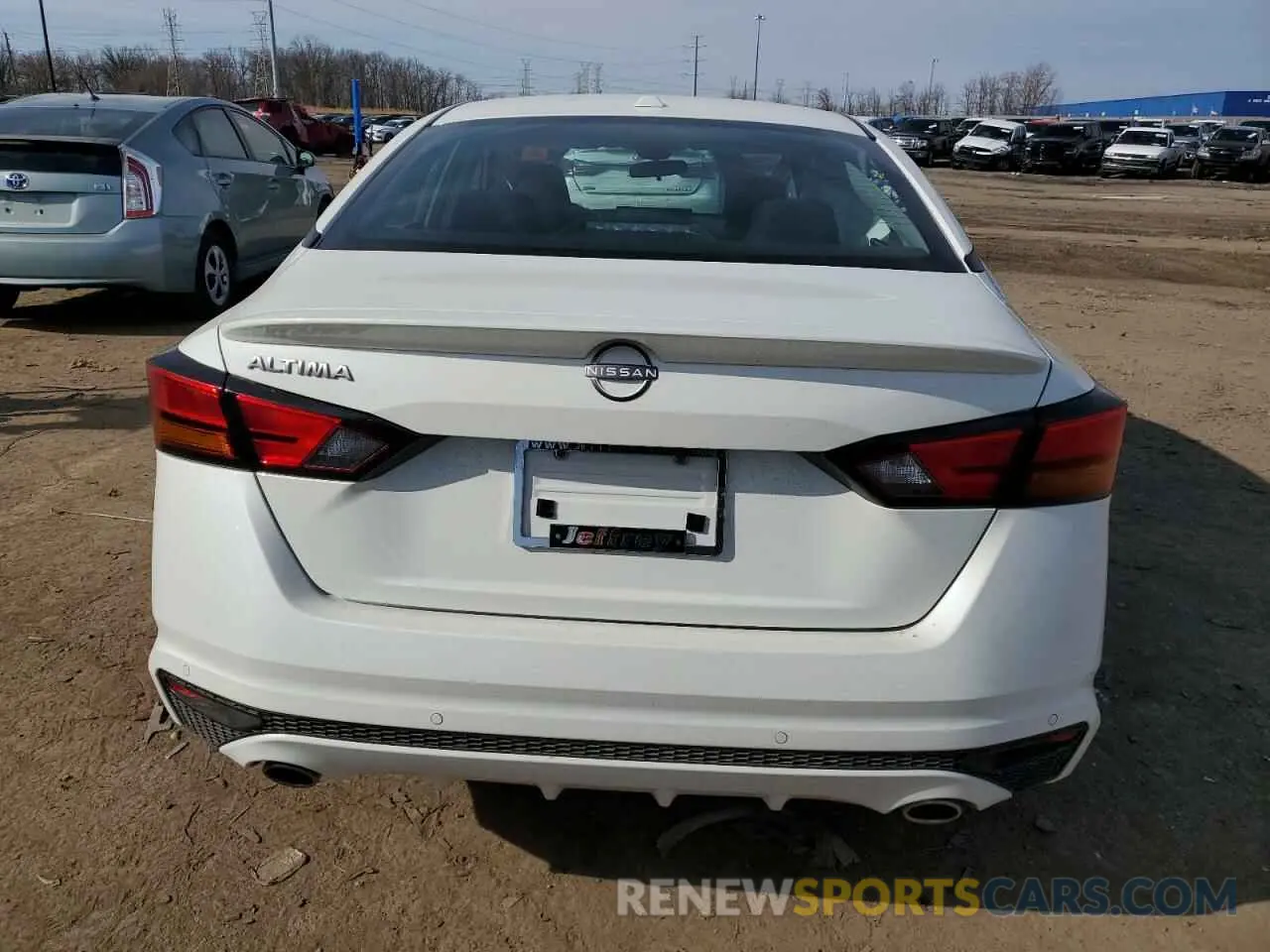 6 Photograph of a damaged car 1N4BL4DVXSN328891 NISSAN ALTIMA 2025