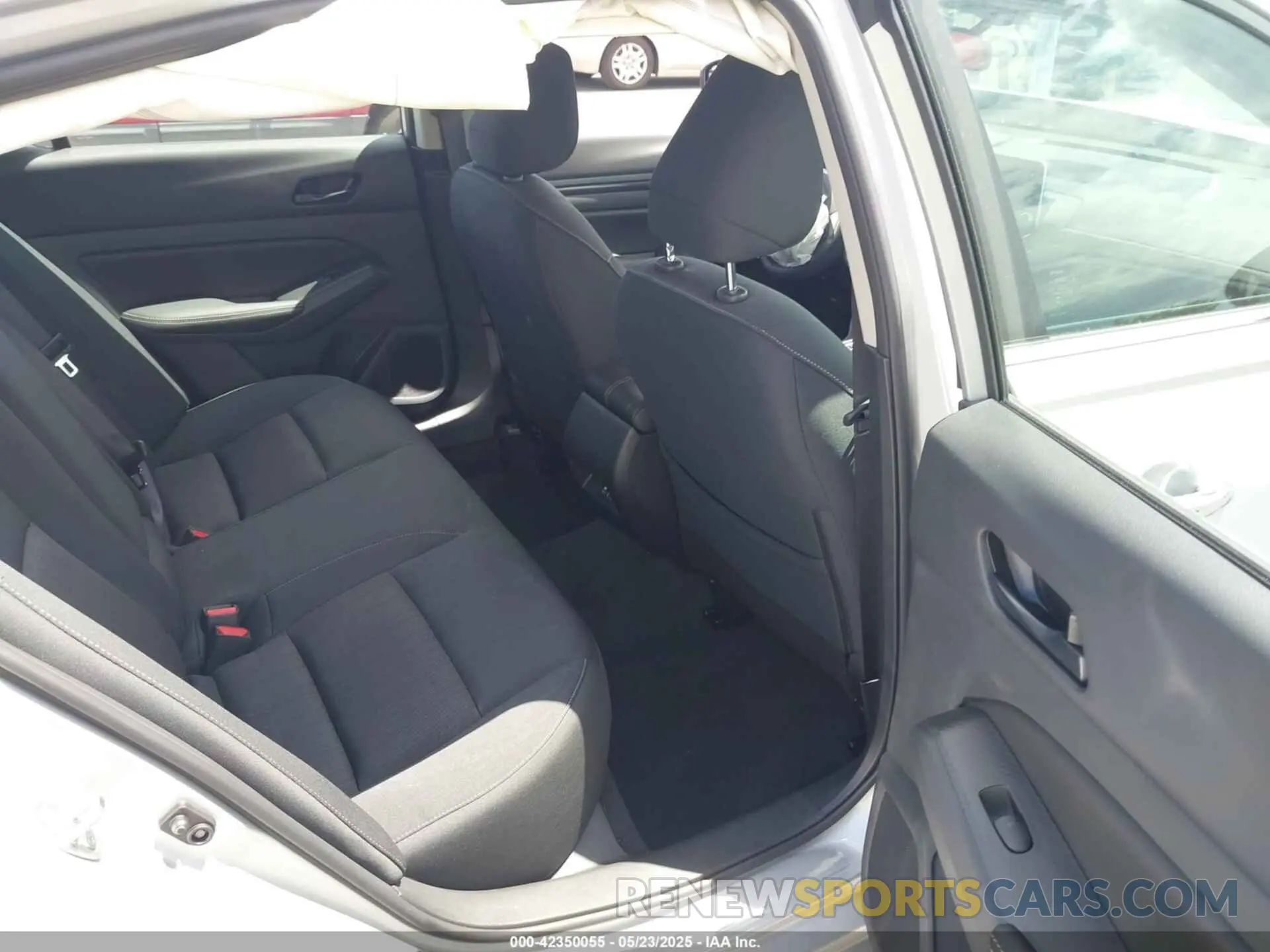 8 Photograph of a damaged car 1N4BL4DVXSN346856 NISSAN ALTIMA 2025