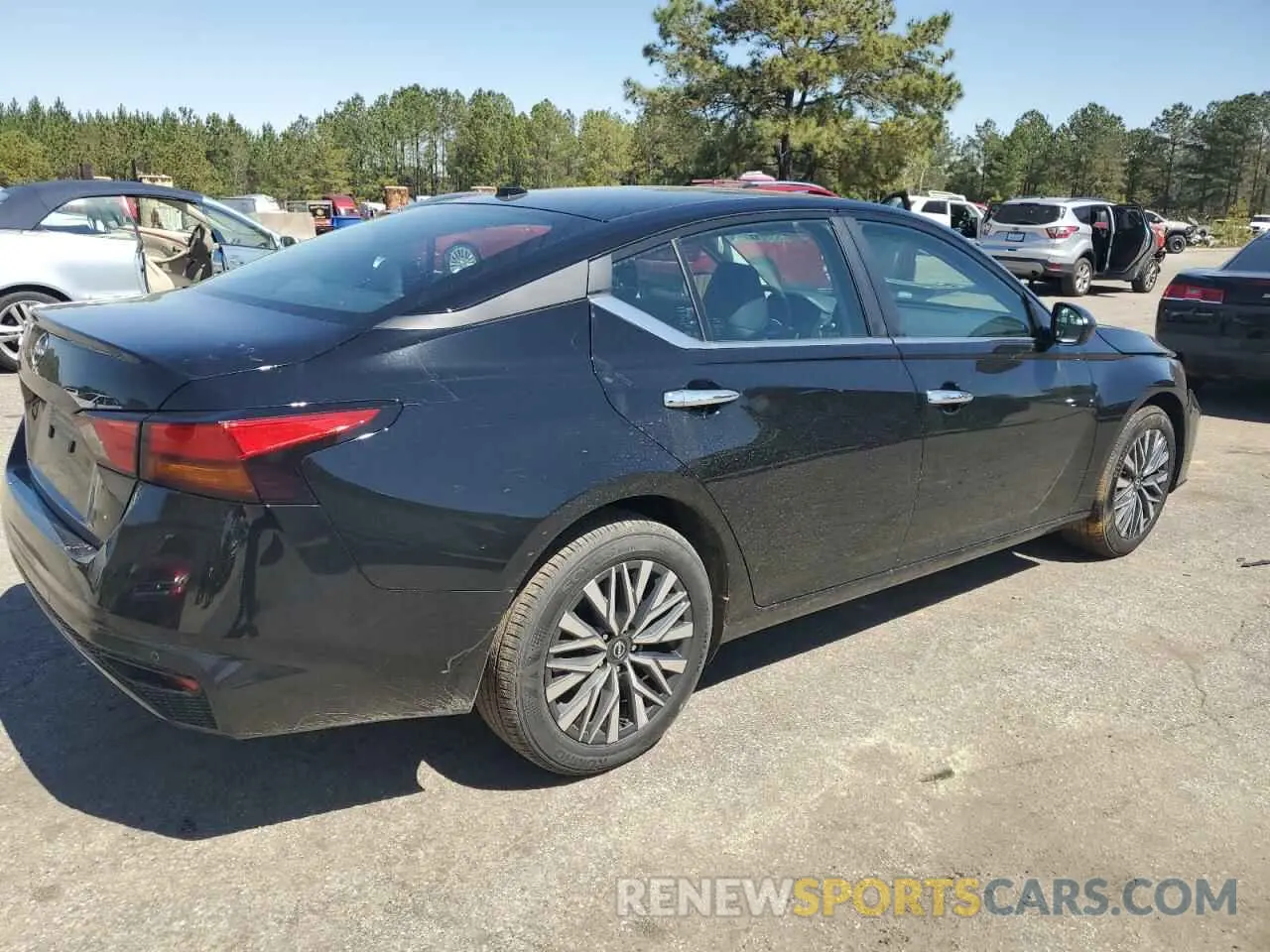 3 Photograph of a damaged car 1N4BL4DVXSN350194 NISSAN ALTIMA 2025