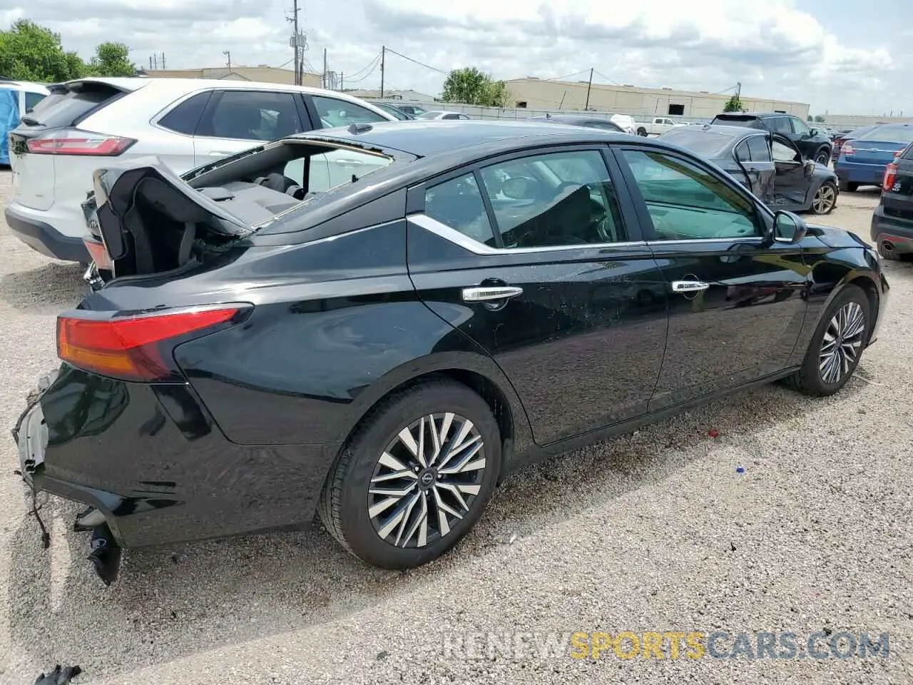 3 Photograph of a damaged car 1N4BL4DVXSN352219 NISSAN ALTIMA 2025