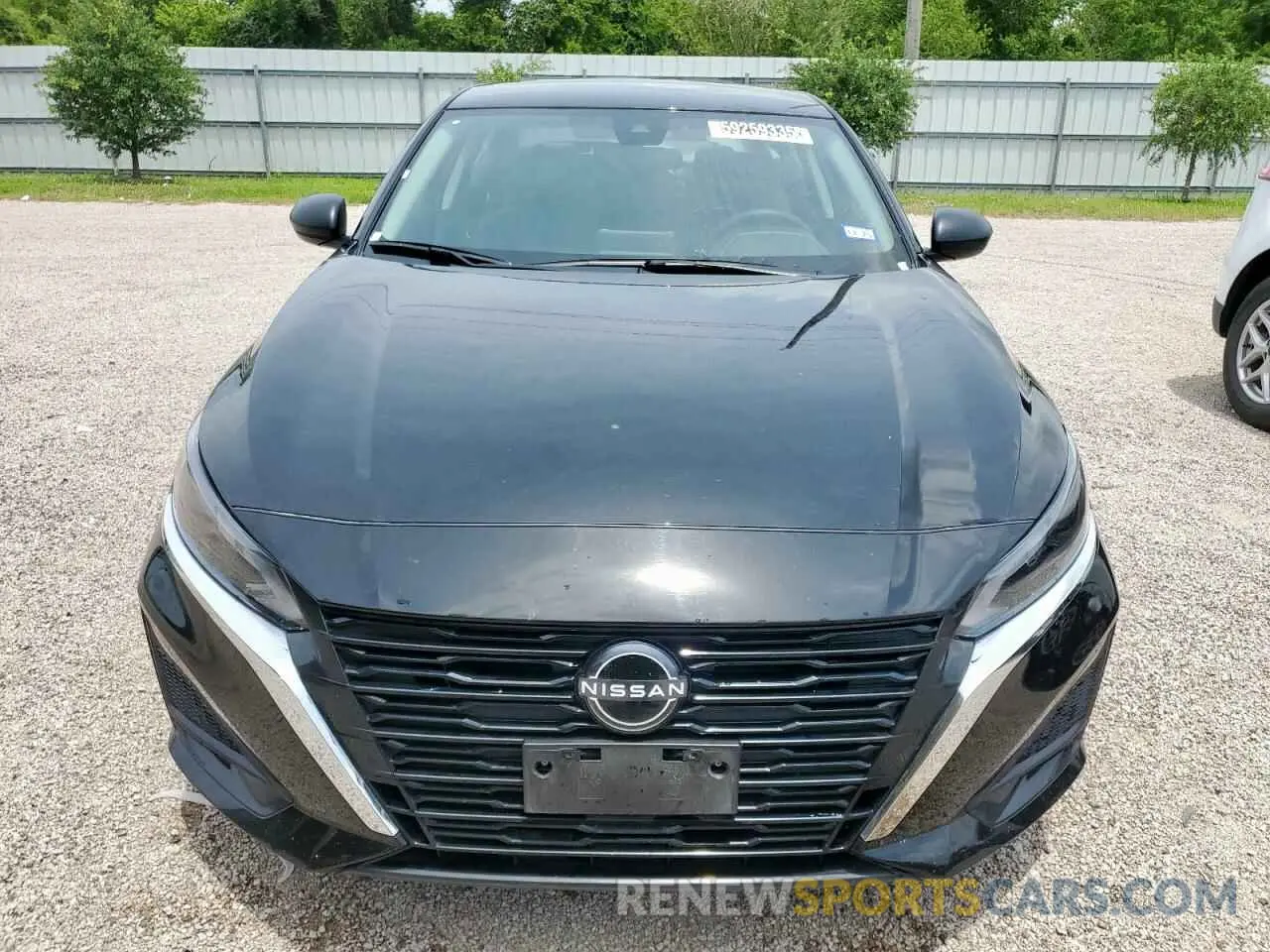 5 Photograph of a damaged car 1N4BL4DVXSN352219 NISSAN ALTIMA 2025