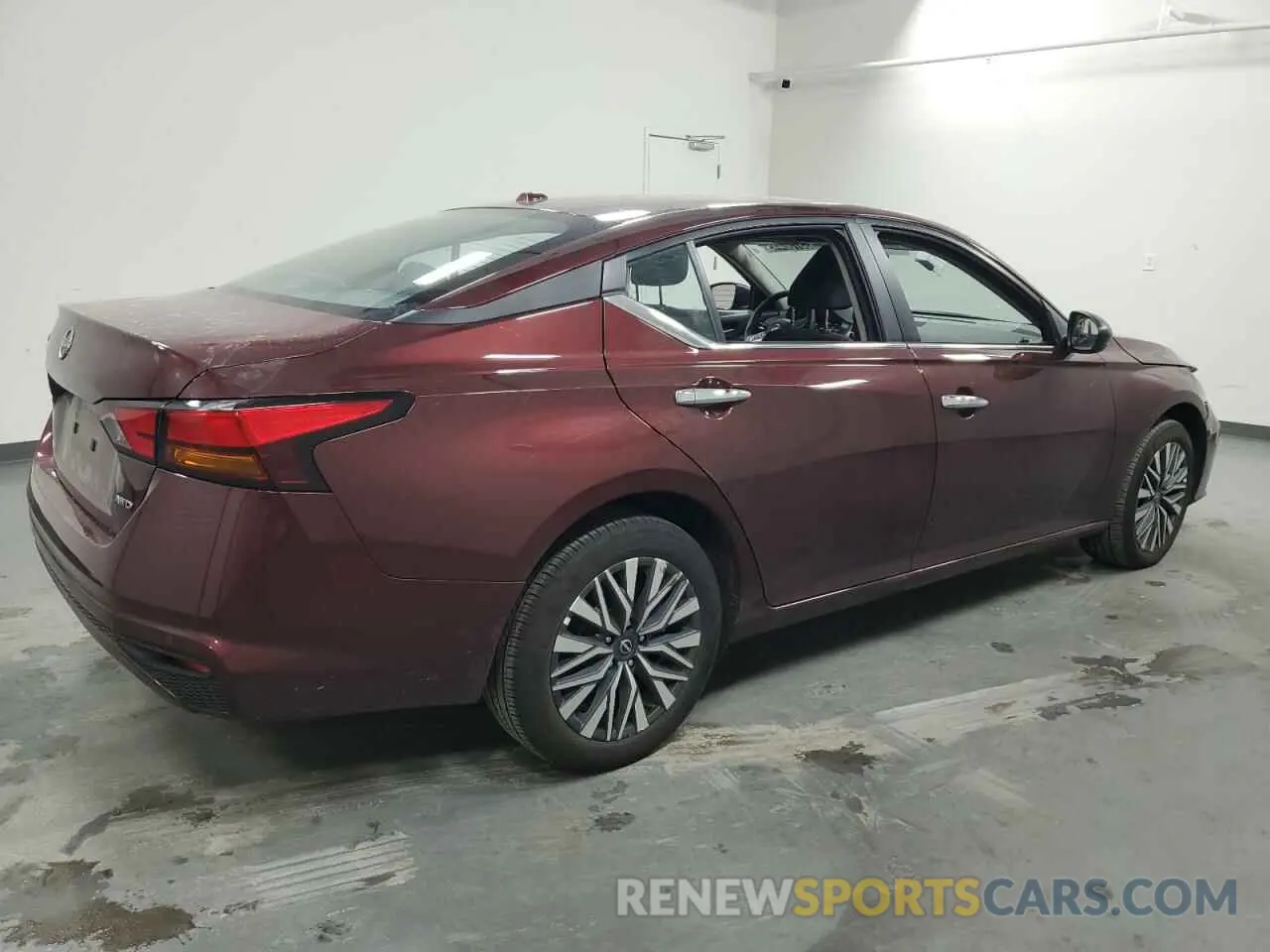 3 Photograph of a damaged car 1N4BL4DW1SN317805 NISSAN ALTIMA 2025