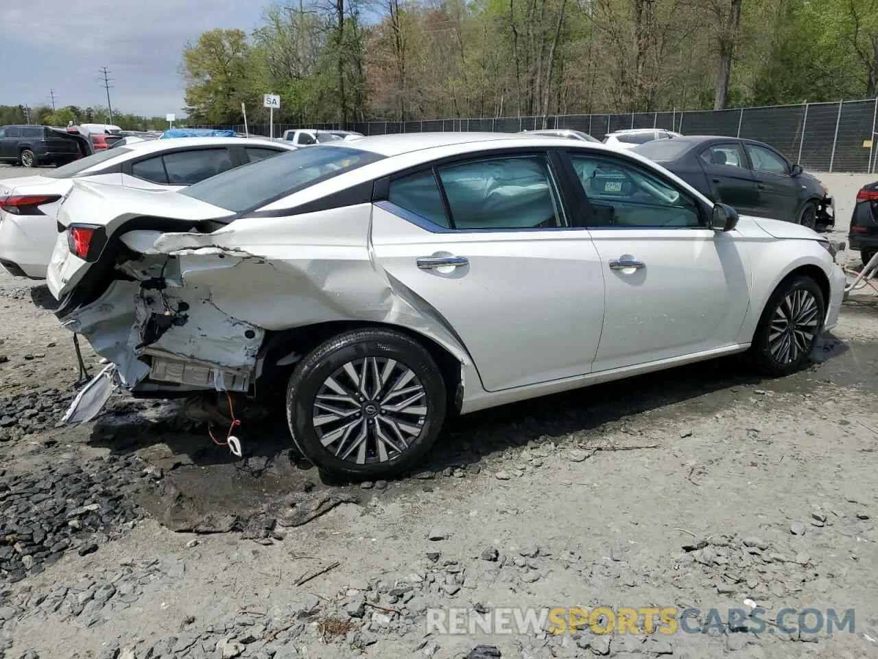 3 Photograph of a damaged car 1N4BL4DW1SN320770 NISSAN ALTIMA 2025