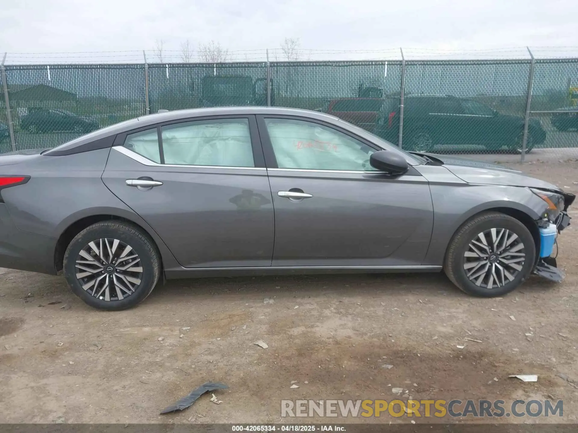 14 Photograph of a damaged car 1N4BL4DW3SN325095 NISSAN ALTIMA 2025