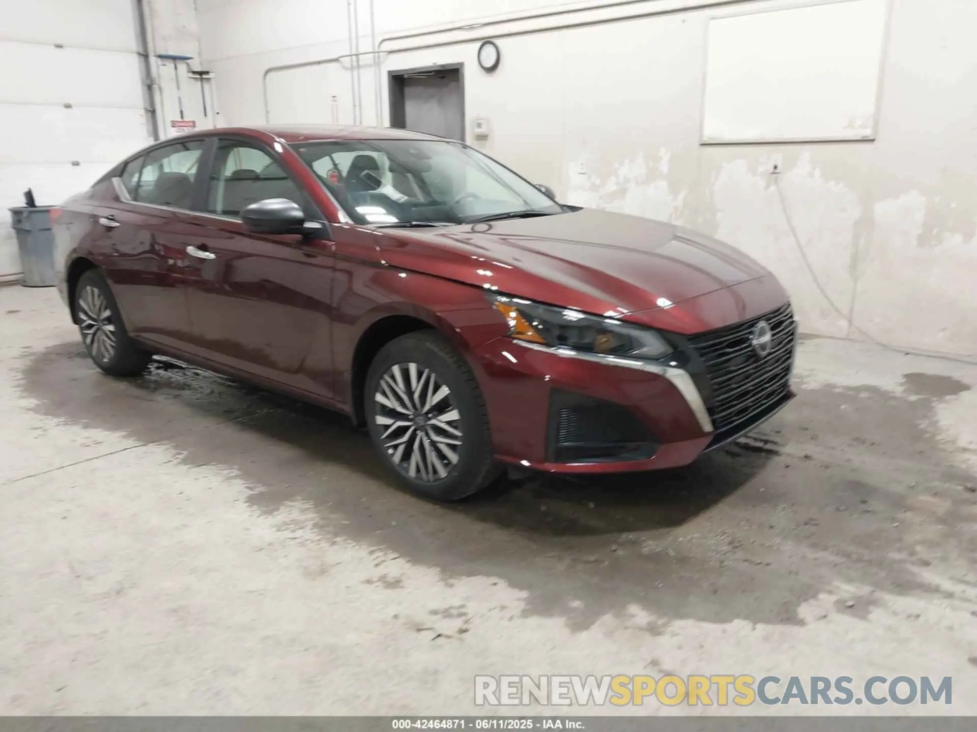 1 Photograph of a damaged car 1N4BL4DW3SN383031 NISSAN ALTIMA 2025