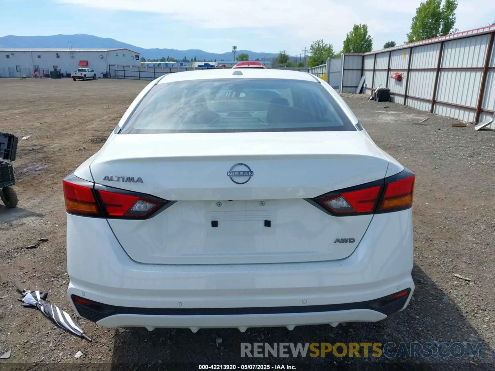 16 Photograph of a damaged car 1N4BL4DW5SN358521 NISSAN ALTIMA 2025