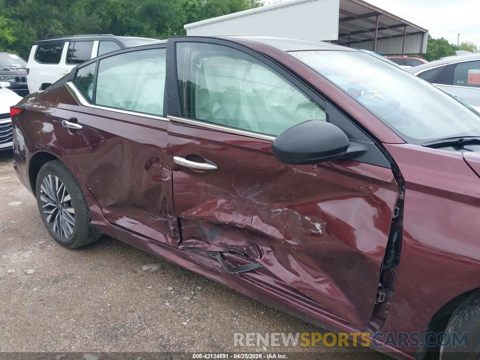 6 Photograph of a damaged car 1N4BL4DWXSN318337 NISSAN ALTIMA 2025