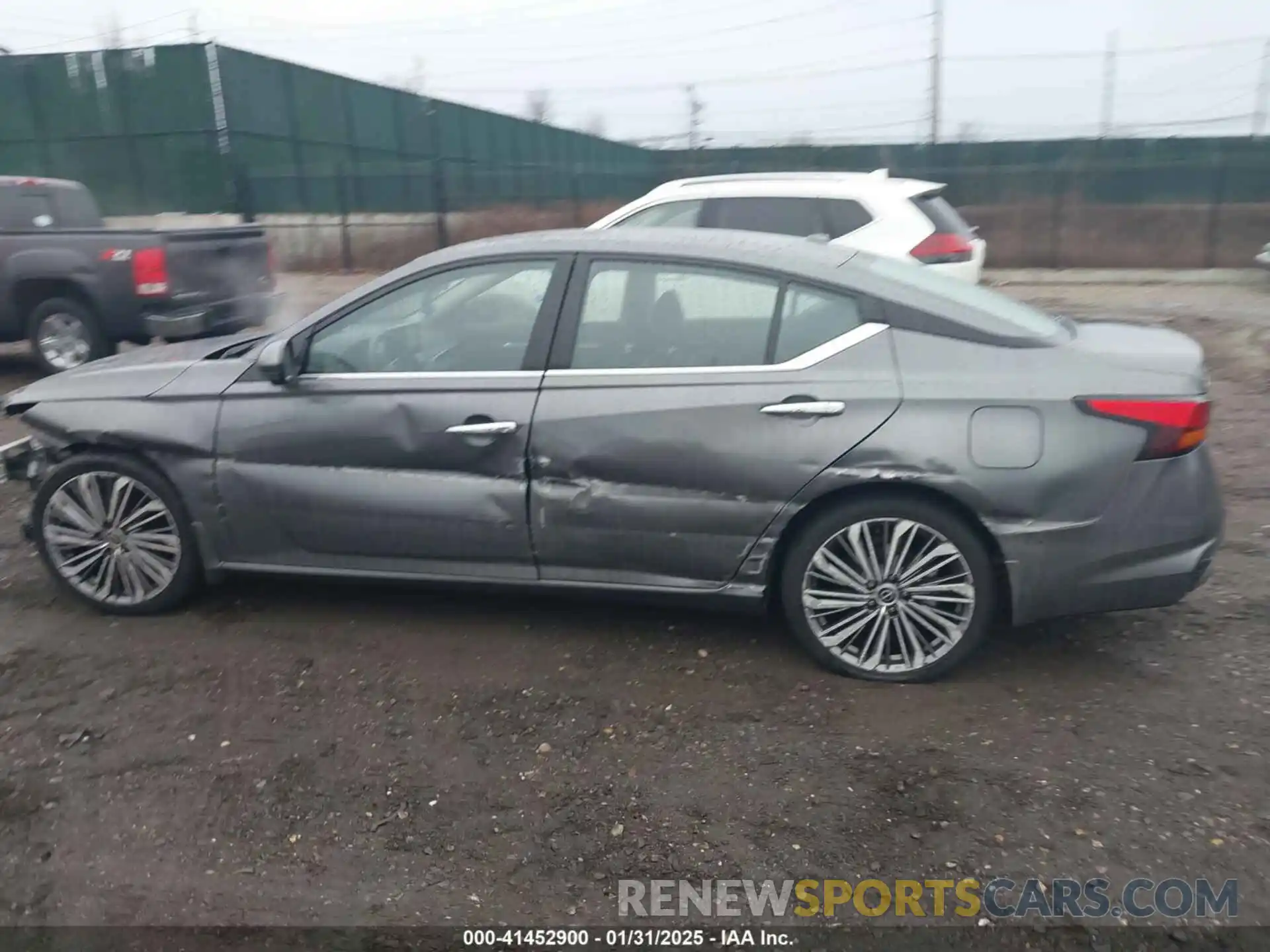 14 Photograph of a damaged car 1N4BL4EV1SN314568 NISSAN ALTIMA 2025