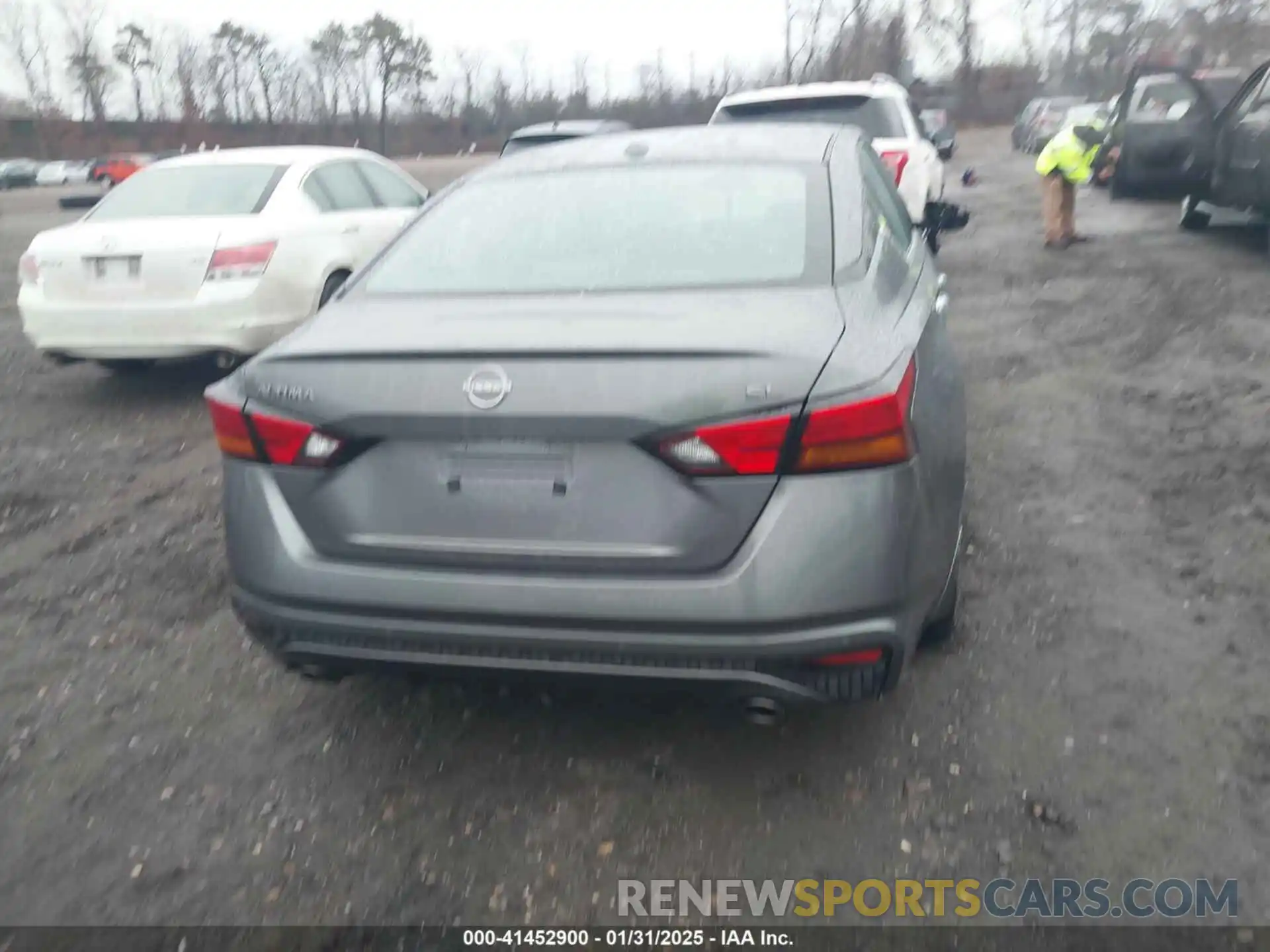 16 Photograph of a damaged car 1N4BL4EV1SN314568 NISSAN ALTIMA 2025